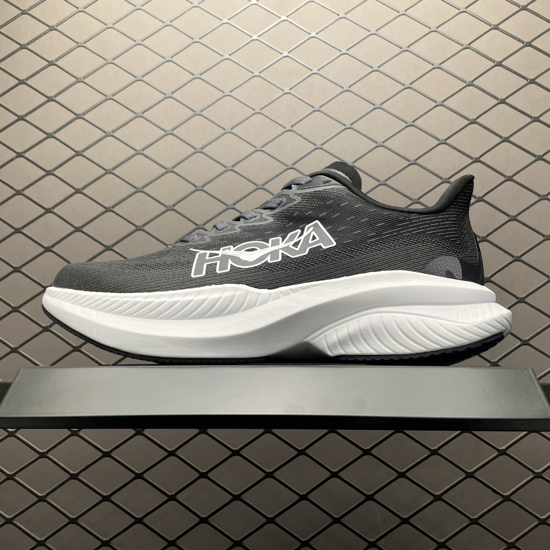 💰530 純原Hoka One One Mach 6 馬赫6代 網面透氣款輕量跑步鞋 市售最高品質 原版開發 區別市面通貨版本 尺碼： 36 36.5 37 38 38.5 39 40 40.5 41 42 42.5 43 44 44.5