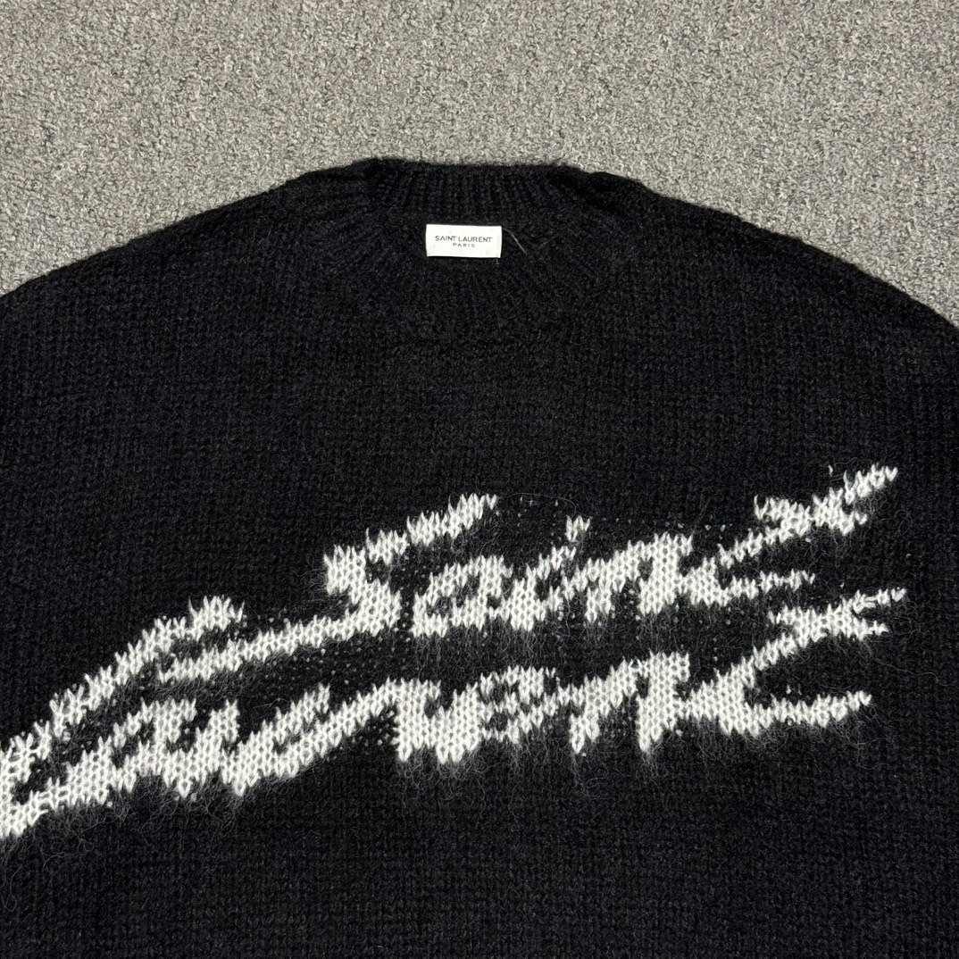 图片[2]-S# YSL 圣罗兰 海马毛 提花字母毛衣 真正原版购回开发打版 高端零售专供 品质保证 100%放心出街 尺码：S M L-选品中心