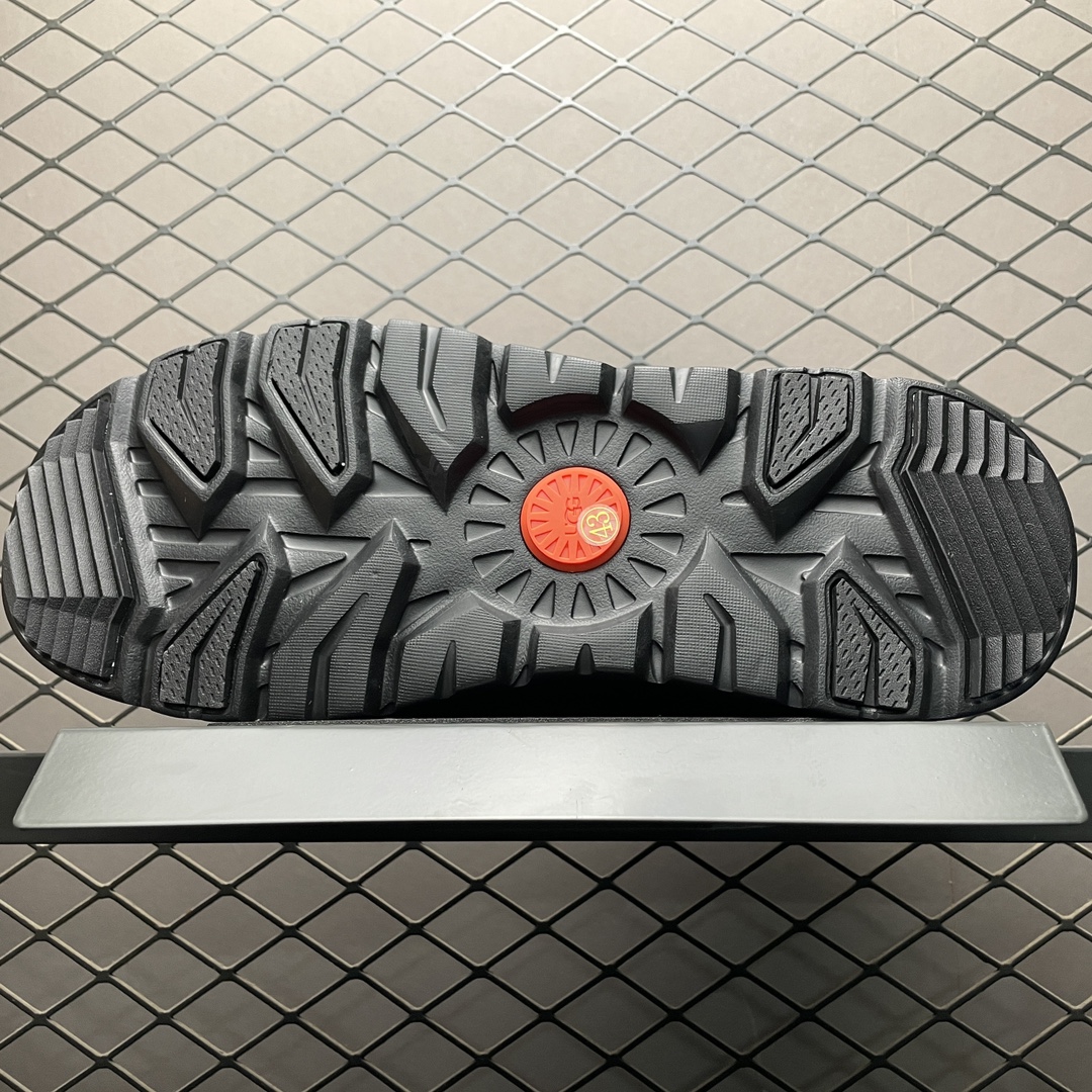 图片[5]-平台外贸专供 UGG Burleigh Chukka 男士中帮雪地靴 1151773 十年品牌制鞋代工厂生产线出品 注重每一处细节 隆丰A级真羊皮毛一体 完全遵循ZP工艺流程打造 尺码：40 41 42 43 44 45-选品中心