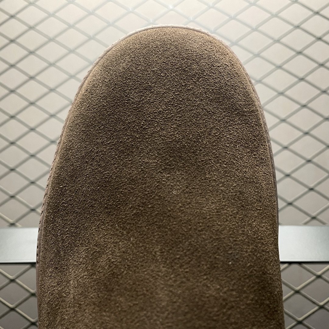 图片[7]-平台外贸专供 UGG Burleigh Chelsea 切尔西 男士高帮雪地靴 1152050 十年品牌制鞋代工厂生产线出品 注重每一处细节 隆丰A级真羊皮毛一体 完全遵循ZP工艺流程打造 尺码：40 41 42 43 44 45-选品中心