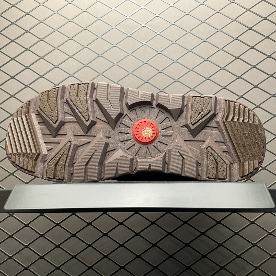 图片[5]-平台外贸专供 UGG Burleigh Chelsea 切尔西 男士高帮雪地靴 1152050 十年品牌制鞋代工厂生产线出品 注重每一处细节 隆丰A级真羊皮毛一体 完全遵循ZP工艺流程打造 尺码：40 41 42 43 44 45-选品中心