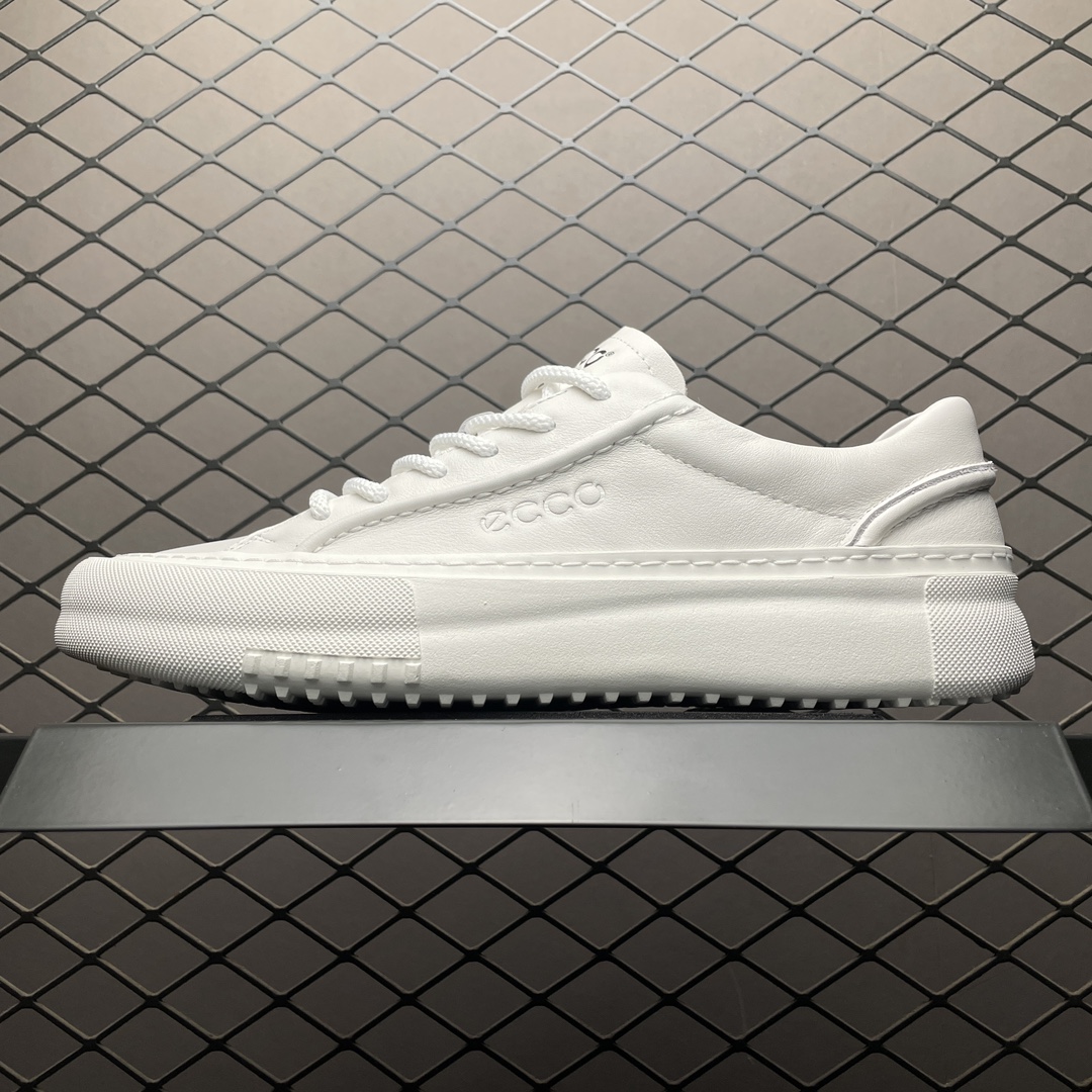 ECCO 爱步 秋冬新款 柔酷系列 503198 低帮休闲板鞋 头层小牛皮面料打造 鞋底采用顶级TPR环保材料 简约款式设计整体感觉高级感十足 尺码：38 39 40 41 42 43 44 比运动鞋偏大一码-选品中心