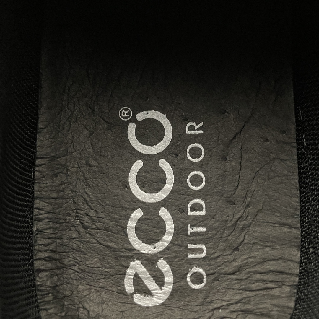 图片[8]-ECCO 爱步健步休闲皮鞋 518821 牛皮鞋面 细腻柔软 纹理自然 柔韧耐穿 自然律动科技鞋楦，符合人体工学 带来裸足体验 直接注塑工艺连接鞋面与鞋底 一体成型，合脚耐穿 柔软超轻中底 提供出色的能量回弹和缓震体验 橡胶大底，抓地力强，具有良好的耐磨性 城市运动 适跑畅练 尺码：38 39 40 41 42 43 44 皮鞋码-选品中心