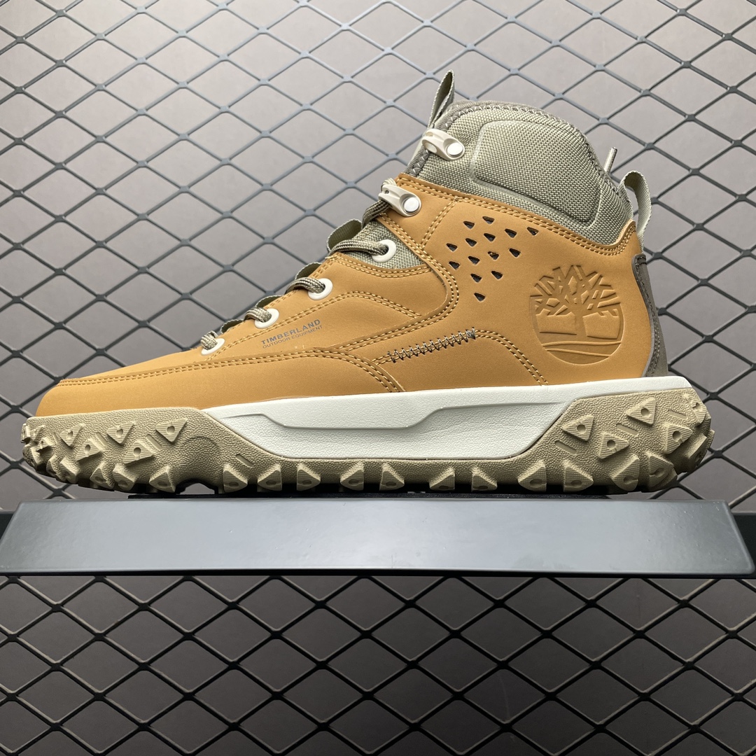 💰620 純原Timberland 天伯倫/添柏嵐 中幫戶外工裝鞋 TB0A62VC 面料採用磨砂皮 給您完美的穿著體驗 質量考究耐穿 型男必備 專治不帥 高品質腳感一流 尺碼：40 41 42 43 44 45 46 編號：31TDEF