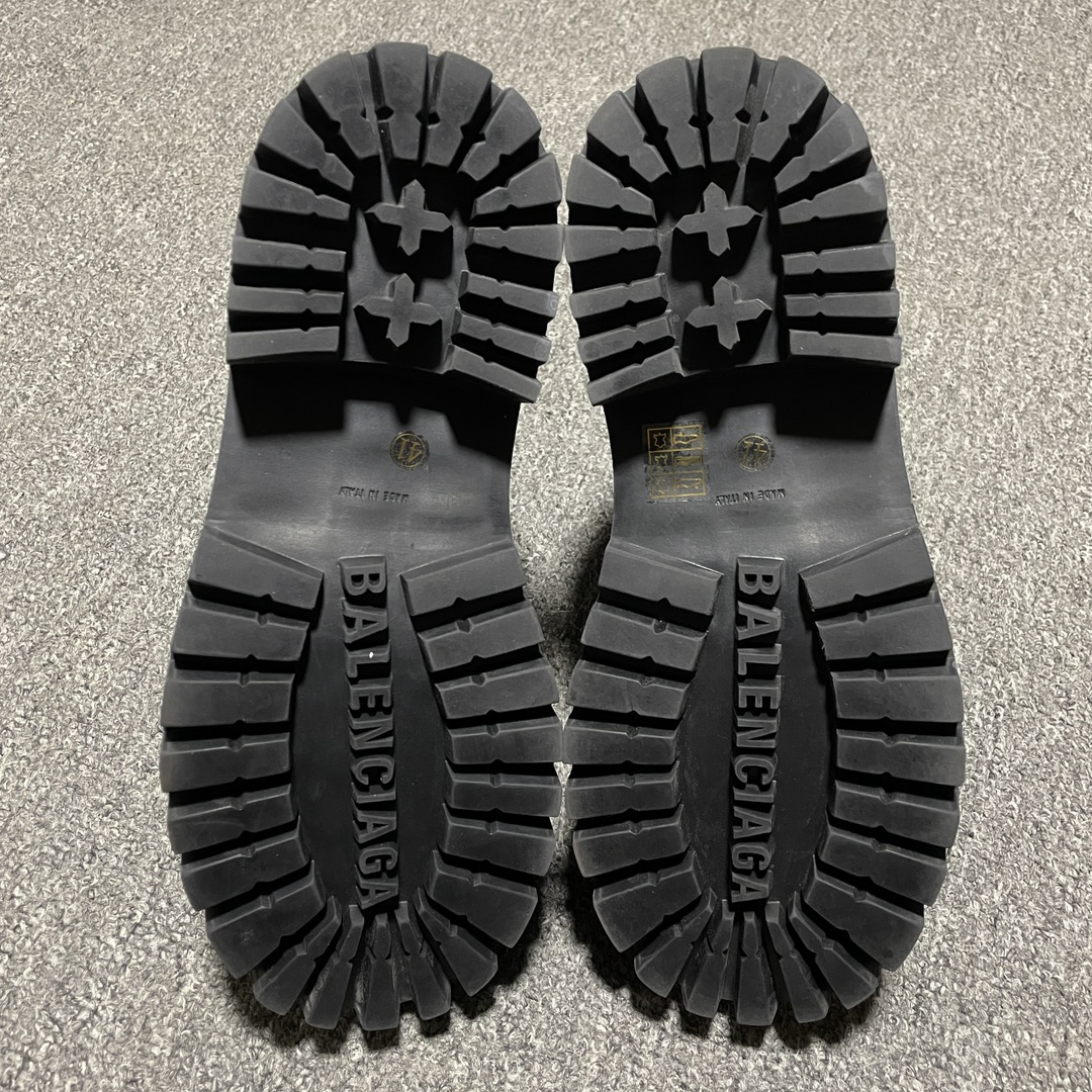 图片[8]-纯原 Balenciage 巴黎世家 Combat Strike 涂鸦高帮做旧靴 原档案原楦数据开发 高端外贸专供品质 高筒穿搭神器 鞋面采用重工水洗牛仔布 工序繁杂 经久耐穿 尺码：39 40 41 42 43 44 45 比运动鞋偏大一码-选品中心