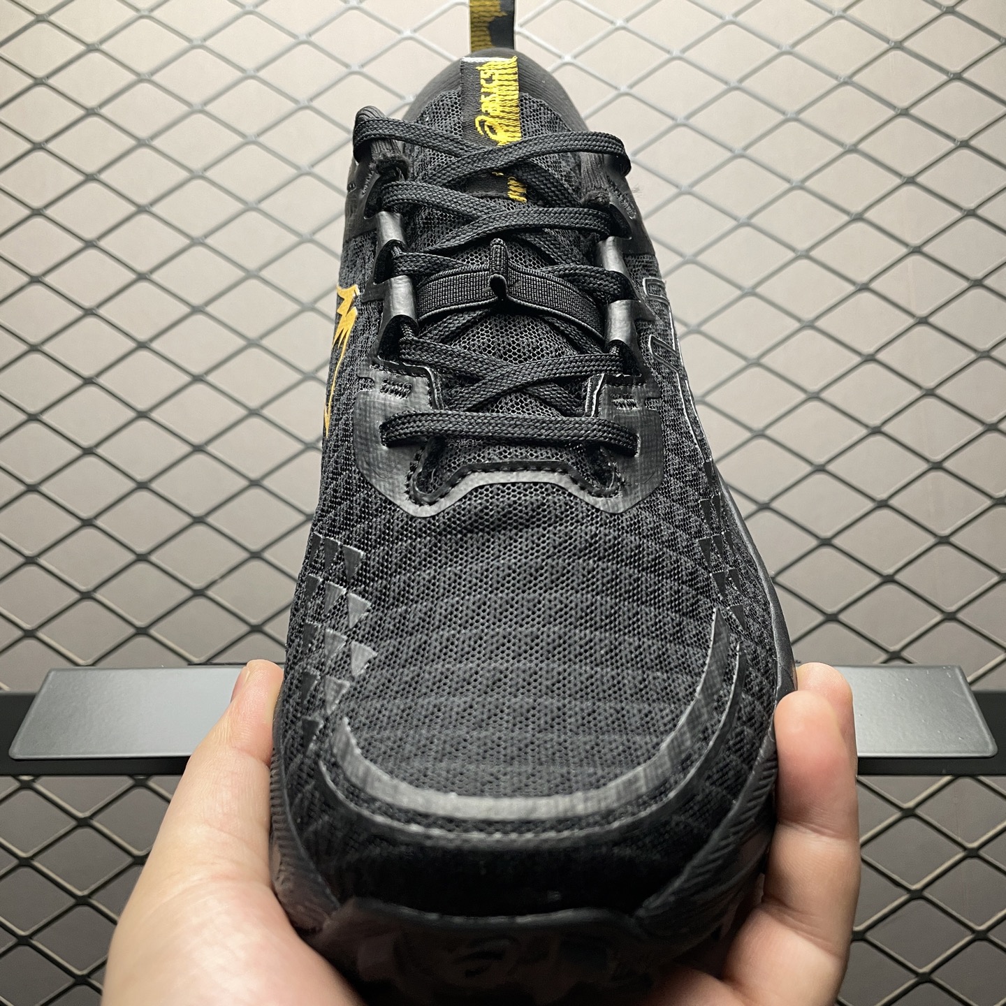  Asics 亚瑟士 Gle-Trabuco 13 低帮运动休闲跑步鞋 1011B973-001 尺码：