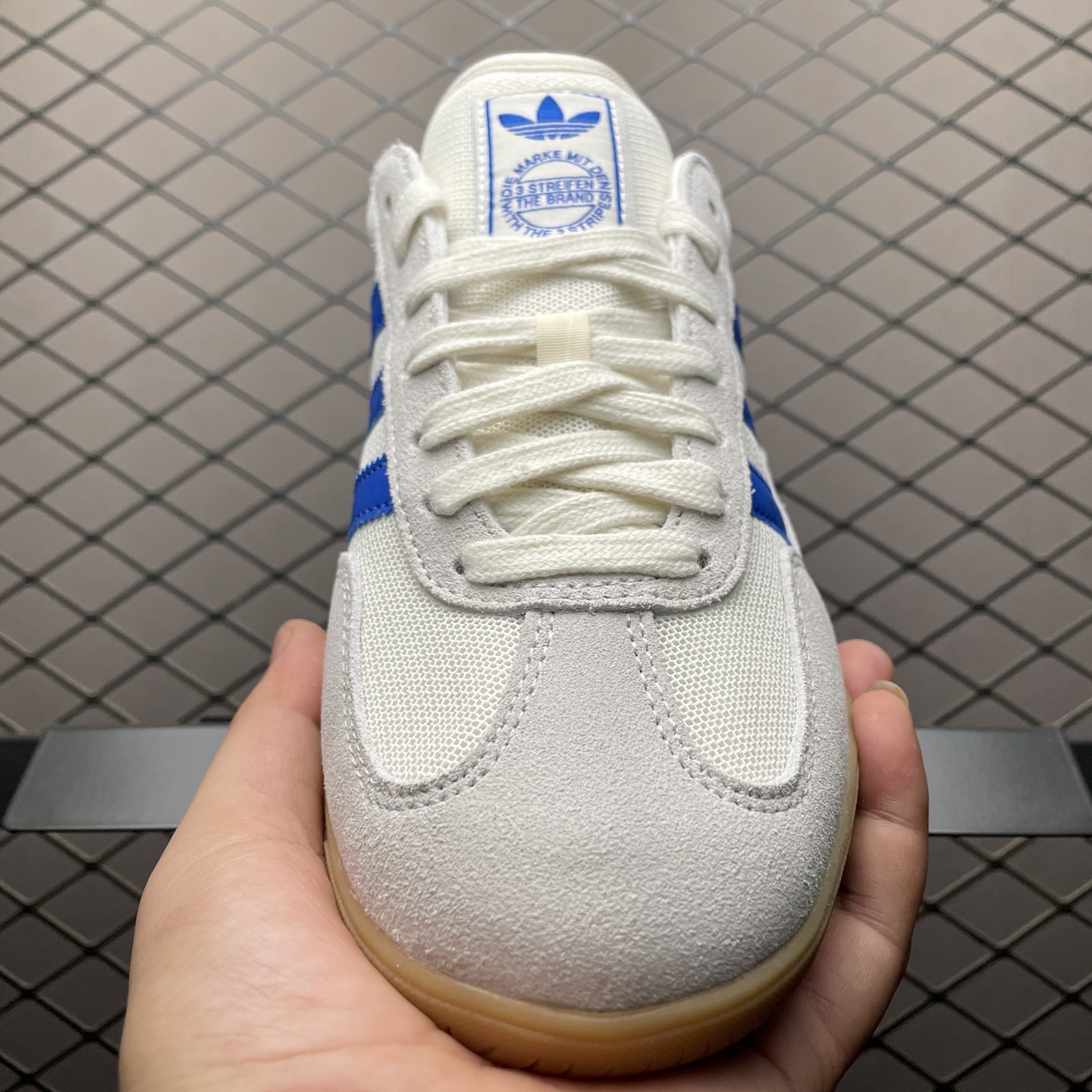 AD 阿迪 Gazelle Sala 低帮运动休闲板鞋 JR3839 尺码：36 36.5 37 38 