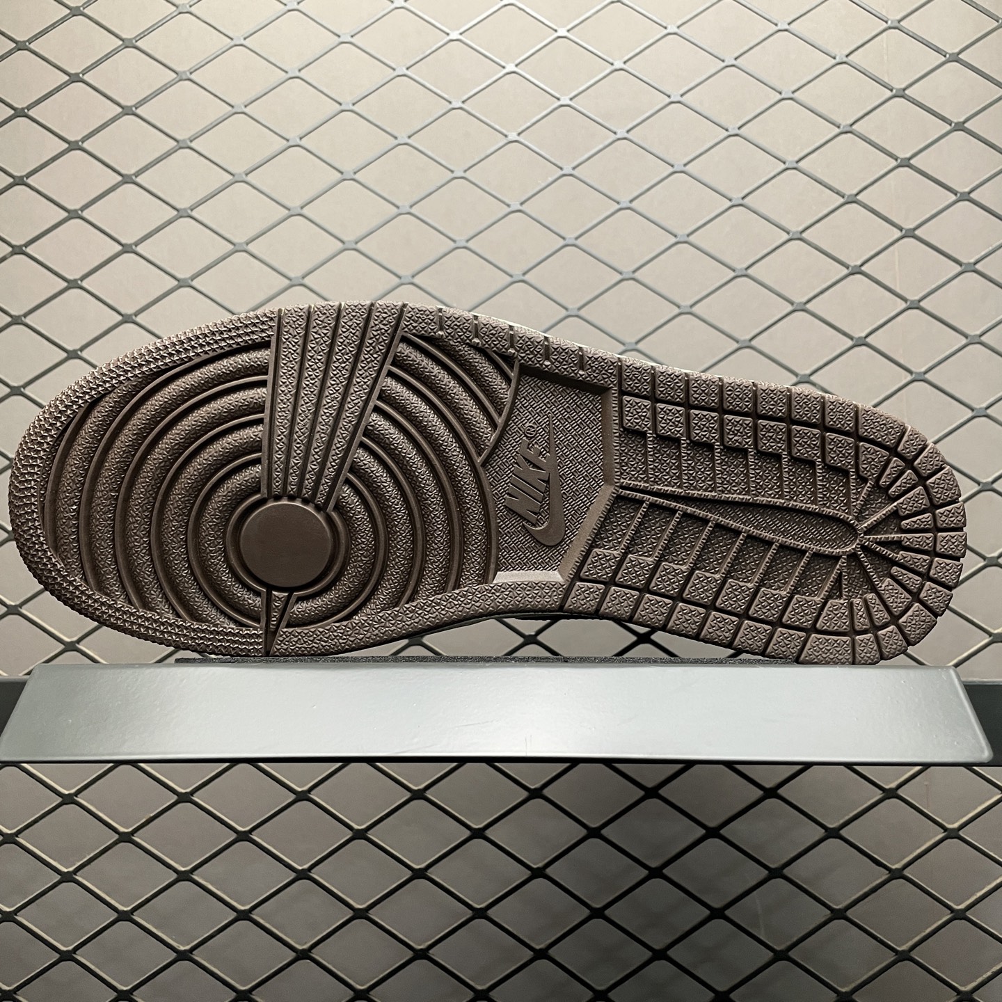 图片[5]-LJR纯原 Travis Scott x Air Jordan 1 High OG TS SP AJ1乔1 TS 联名倒钩 高帮文化篮球鞋 CD4487-100 原厂材料打造 顶级工艺 高端外贸平台 高端零售专供品质 尺码：40.5 41 42 42.5 43 44 44.5 45 46 47.5 48.5-选品中心