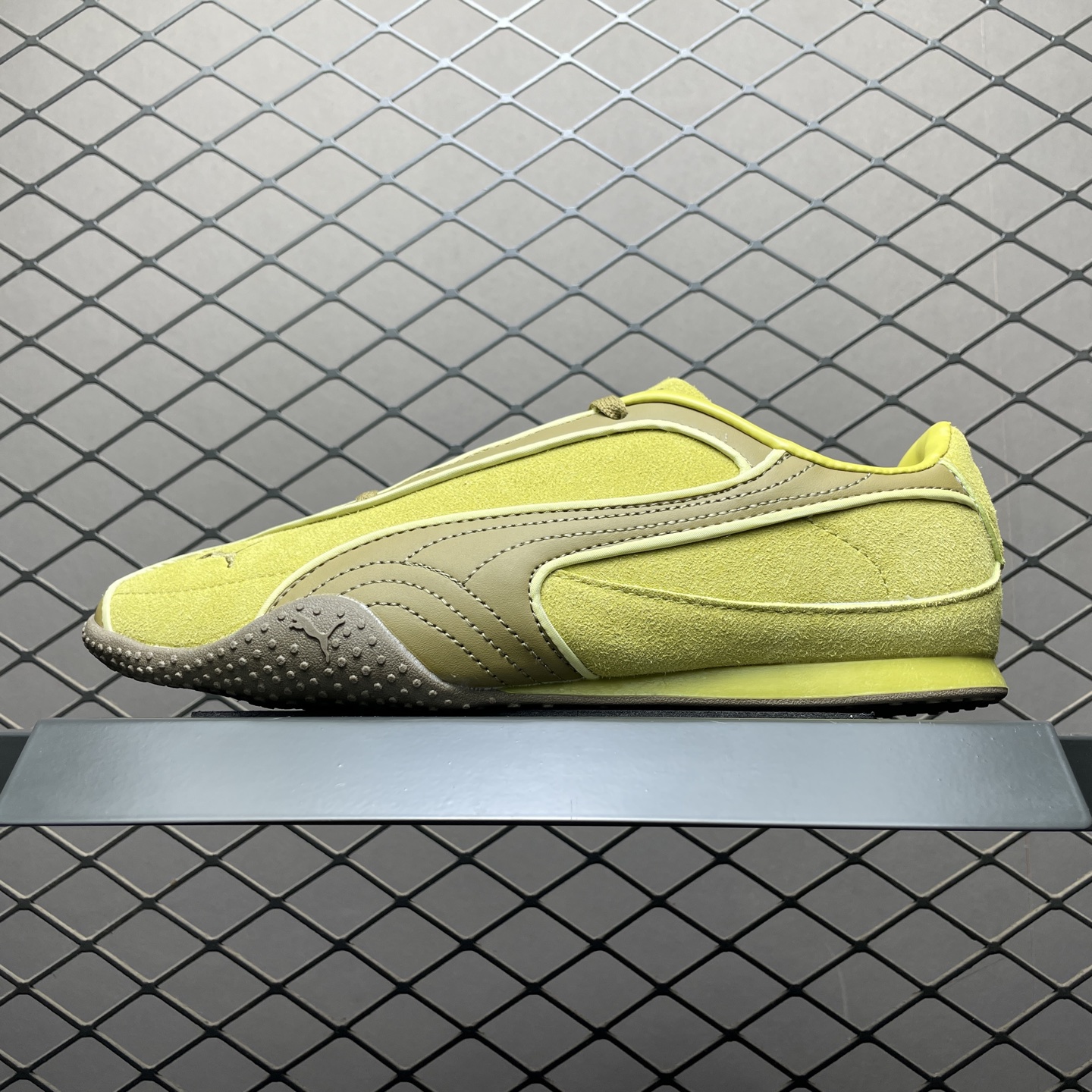 网红爆款 PUMA 彪马 Bella V2 Leather 时尚百搭 舒适 德训 薄底鞋休闲鞋 -01 