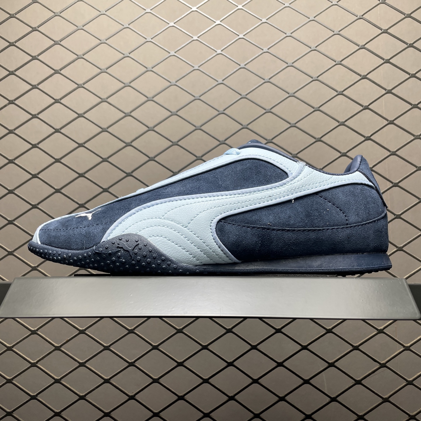 网红爆款 PUMA 彪马 Bella V2 Leather 时尚百搭 舒适 德训 薄底鞋休闲鞋 -01 