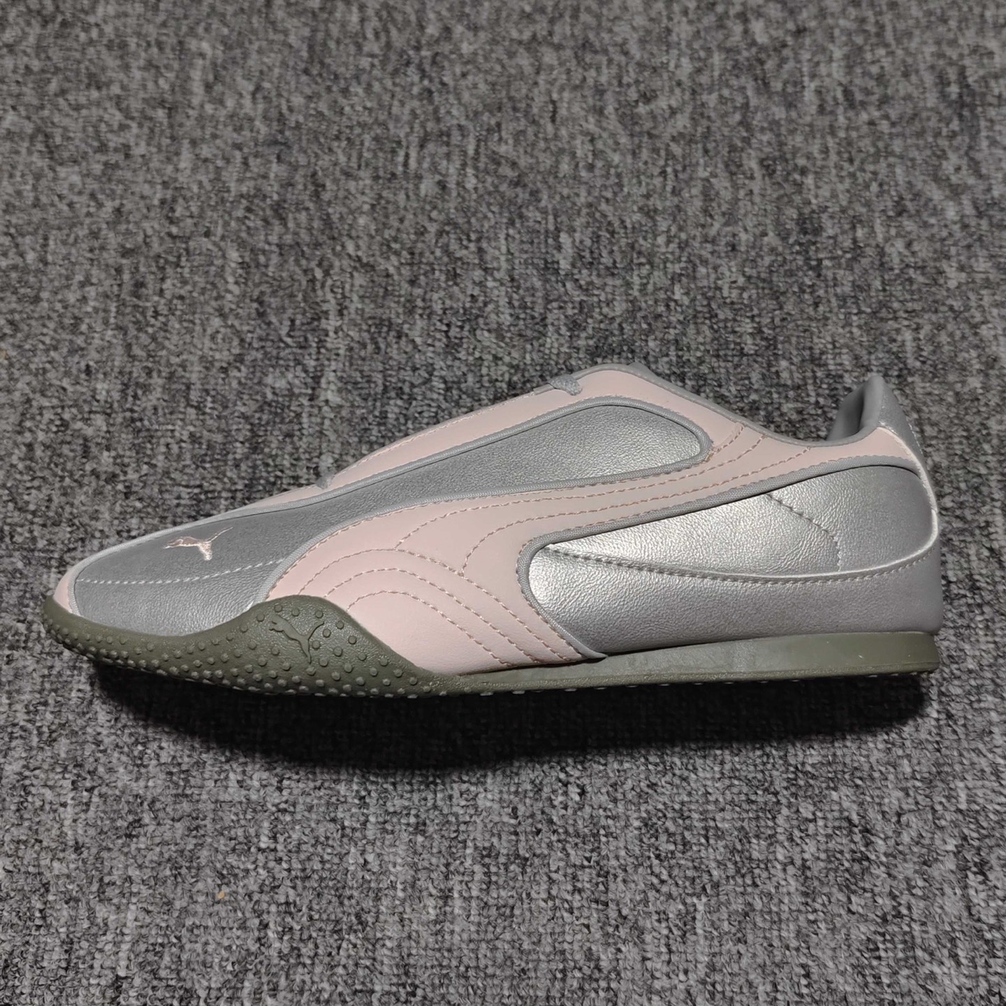 网红爆款 PUMA 彪马 Bella V2 Leather 时尚百搭 舒适 德训 薄底鞋休闲鞋 -01 
