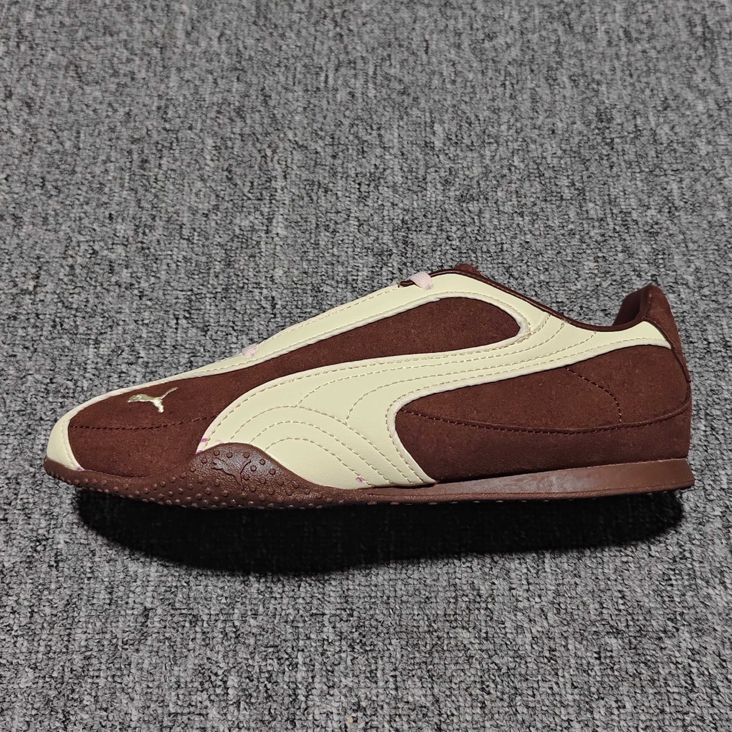 网红爆款 PUMA 彪马 Bella V2 Leather 时尚百搭 舒适 德训 薄底鞋休闲鞋 -01 
