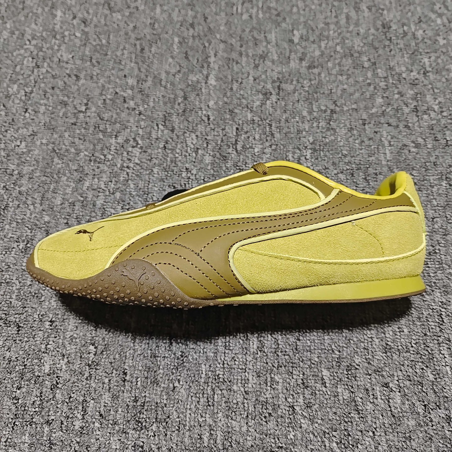 网红爆款 PUMA 彪马 Bella V2 Leather 时尚百搭 舒适 德训 薄底鞋休闲鞋 -01 