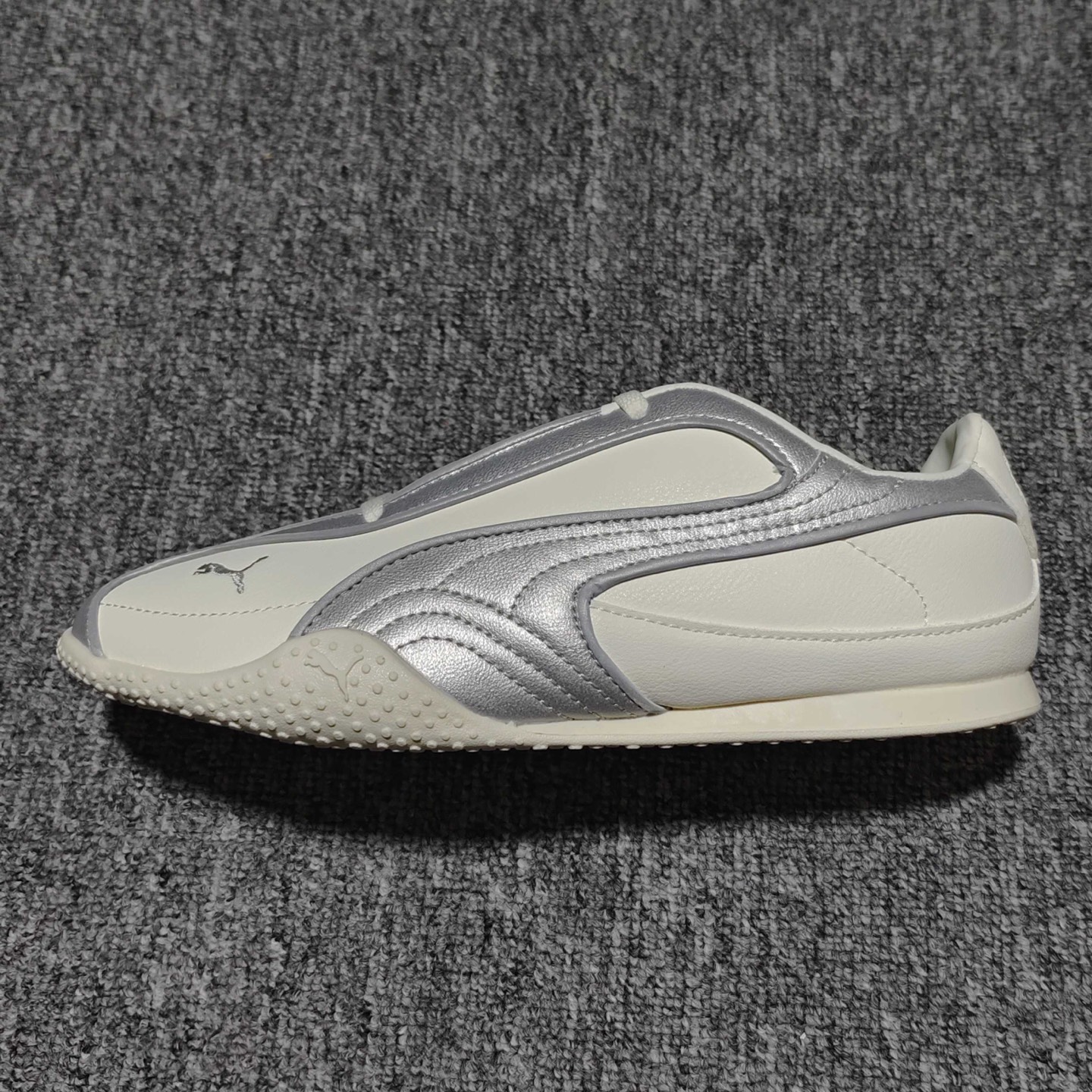 网红爆款 PUMA 彪马 Bella V2 Leather 时尚百搭 舒适 德训 薄底鞋休闲鞋 -01 
