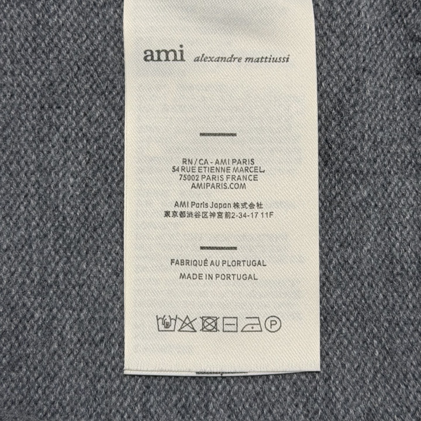 S# Ami 爱心 毛衣马甲 真正原版开发 高端零售专供 品质保证 100%放心出街 尺码:S M L XL 原版三 S# Ami 爱心 毛衣马甲 真正原版开发 高端零售专供 品质保证 100%放心出街 尺码:S M L XL 原版三