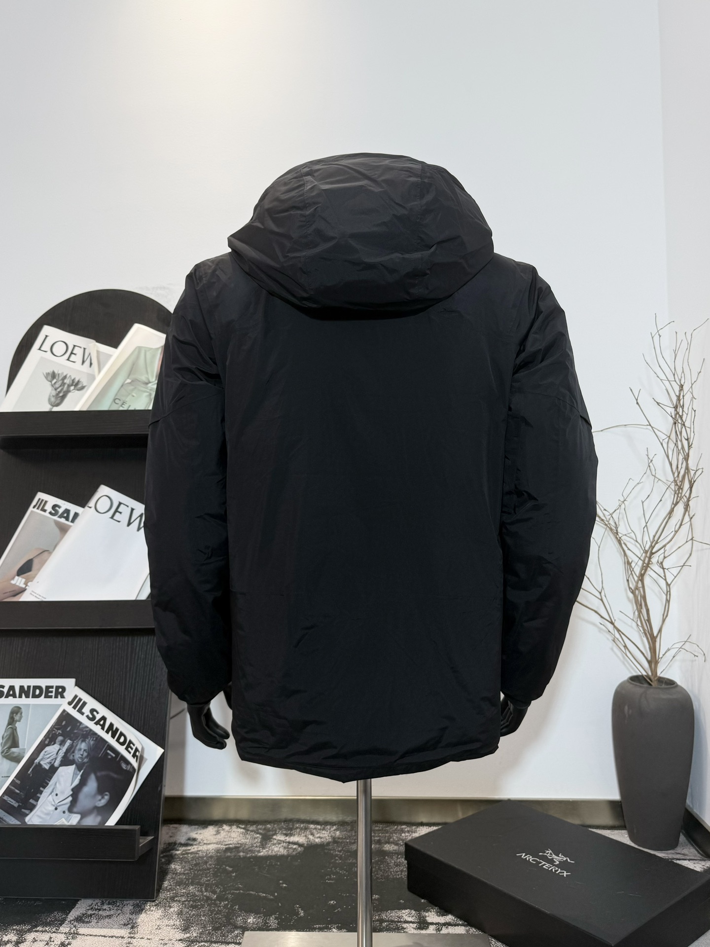 Arc’teryx Kobah Parka: Cutting-Edge Winter Wear with Luxurious Comfort - 图片 2