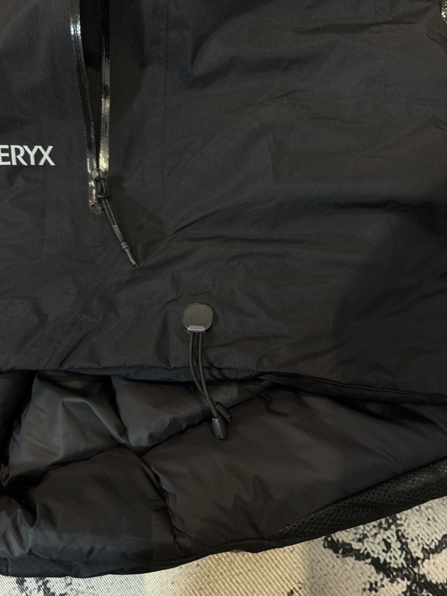 Arc’teryx Kobah Parka: Cutting-Edge Winter Wear with Luxurious Comfort - 图片 8