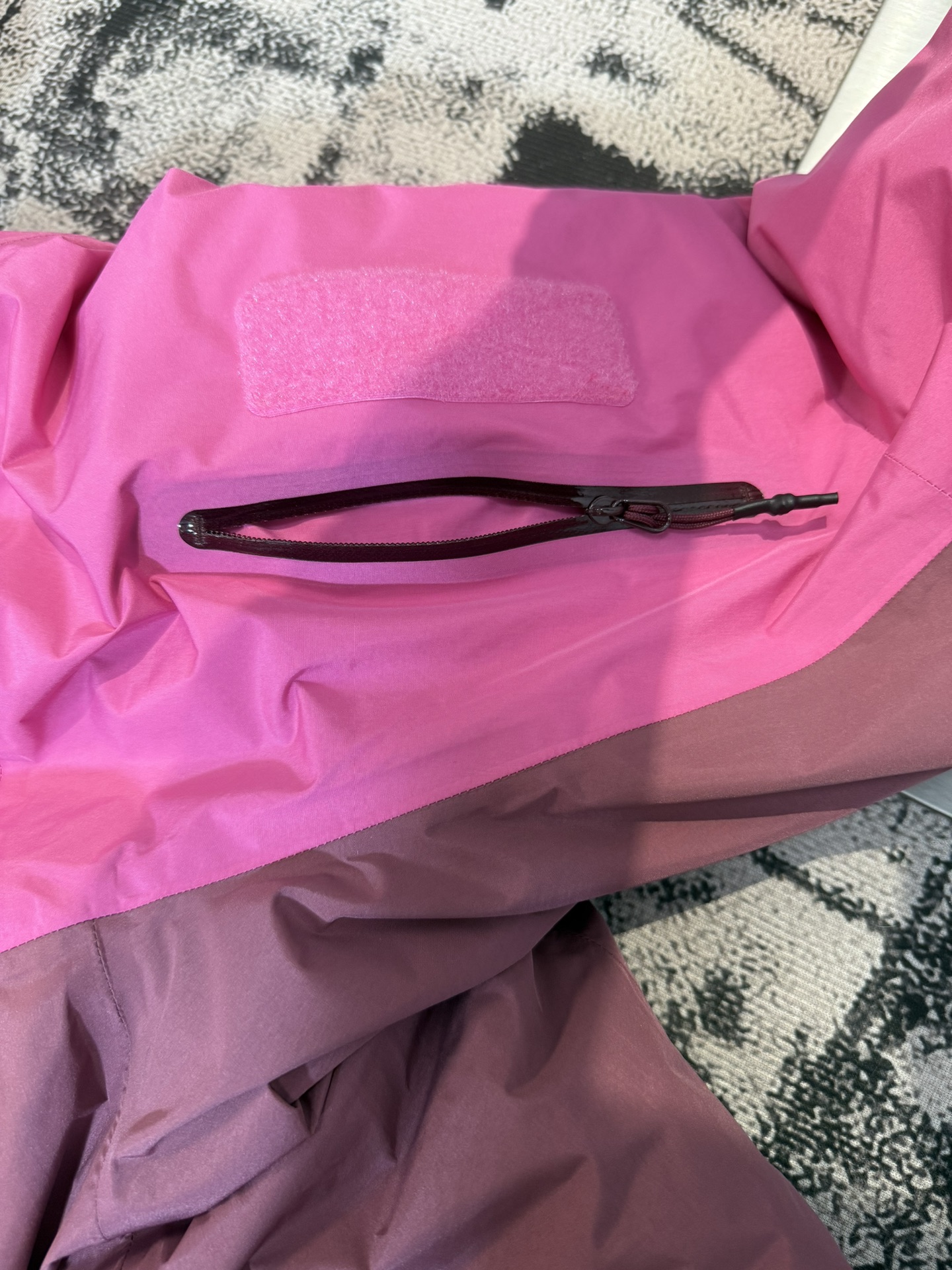 Arc’teryx Kobah Parka: Luxurious Winter Outerwear with Cutting-Edge Technology - 图片 6