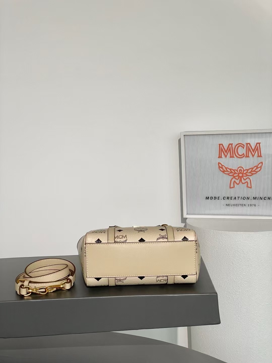MCM 𝗠𝗖𝗠 𝗔𝗿𝗲𝗻 𝗩𝗶𝘀𝗲𝘁𝗼𝘀 𝗠𝗶𝗻𝗶