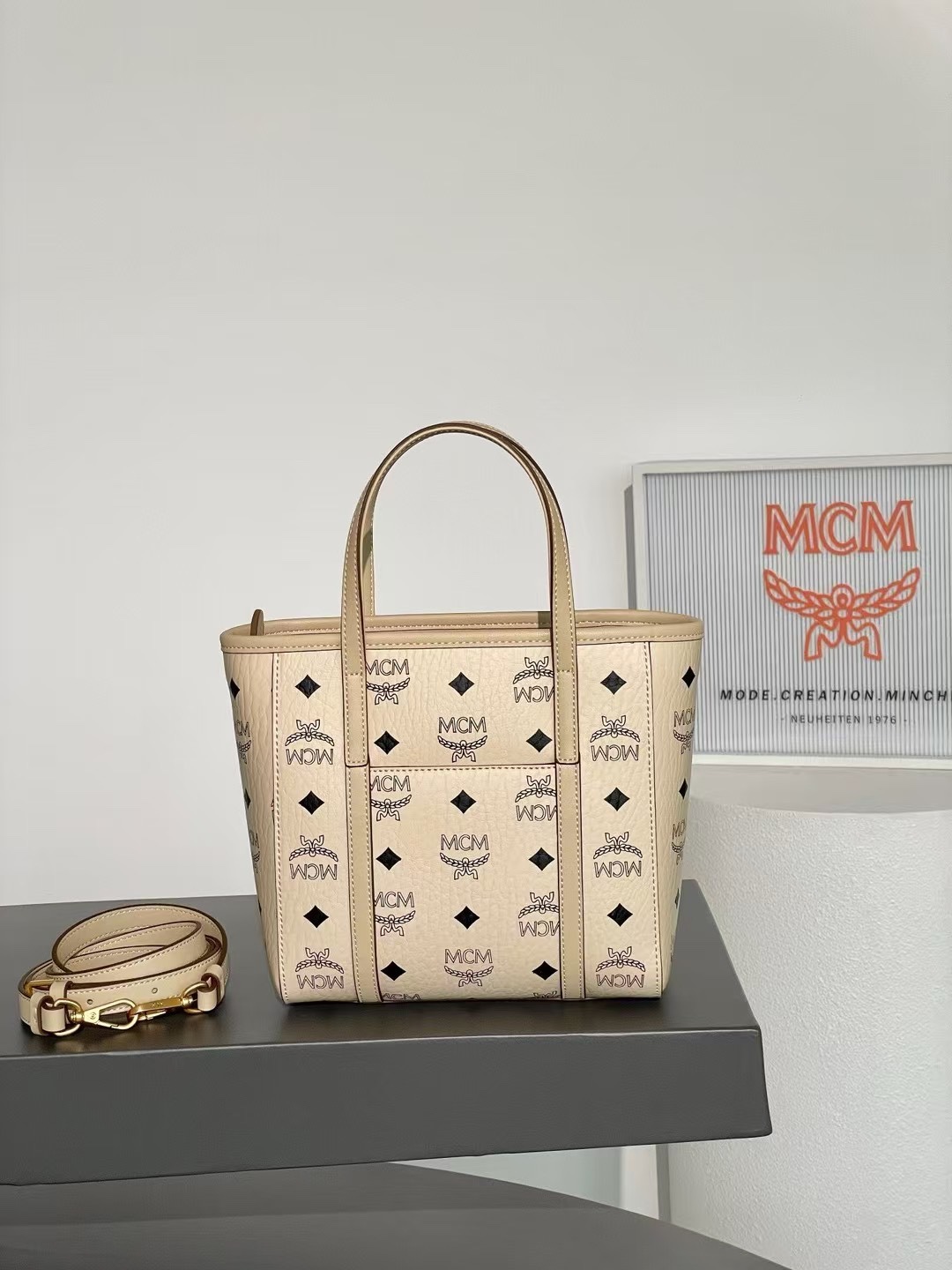 MCM 𝗠𝗖𝗠 𝗔𝗿𝗲𝗻 𝗩𝗶𝘀𝗲𝘁𝗼𝘀 𝗠𝗶𝗻𝗶