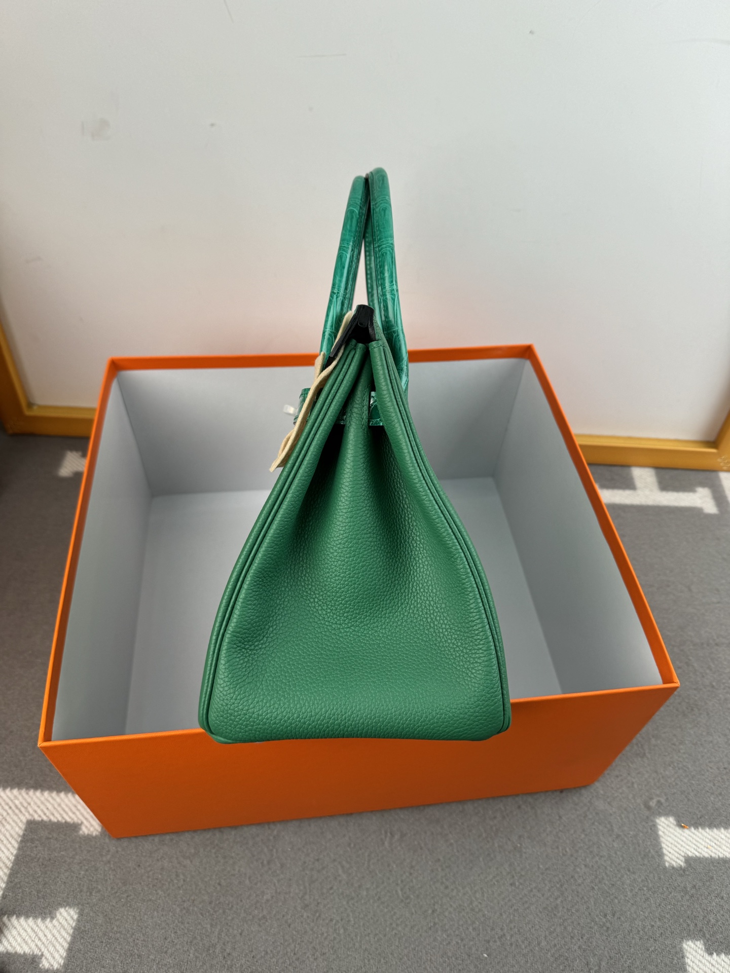 Hermès Birkin 30 Touch Emerald Green Togo Leather and Alligator Handbag 4 i1739690681930 9991 0 3