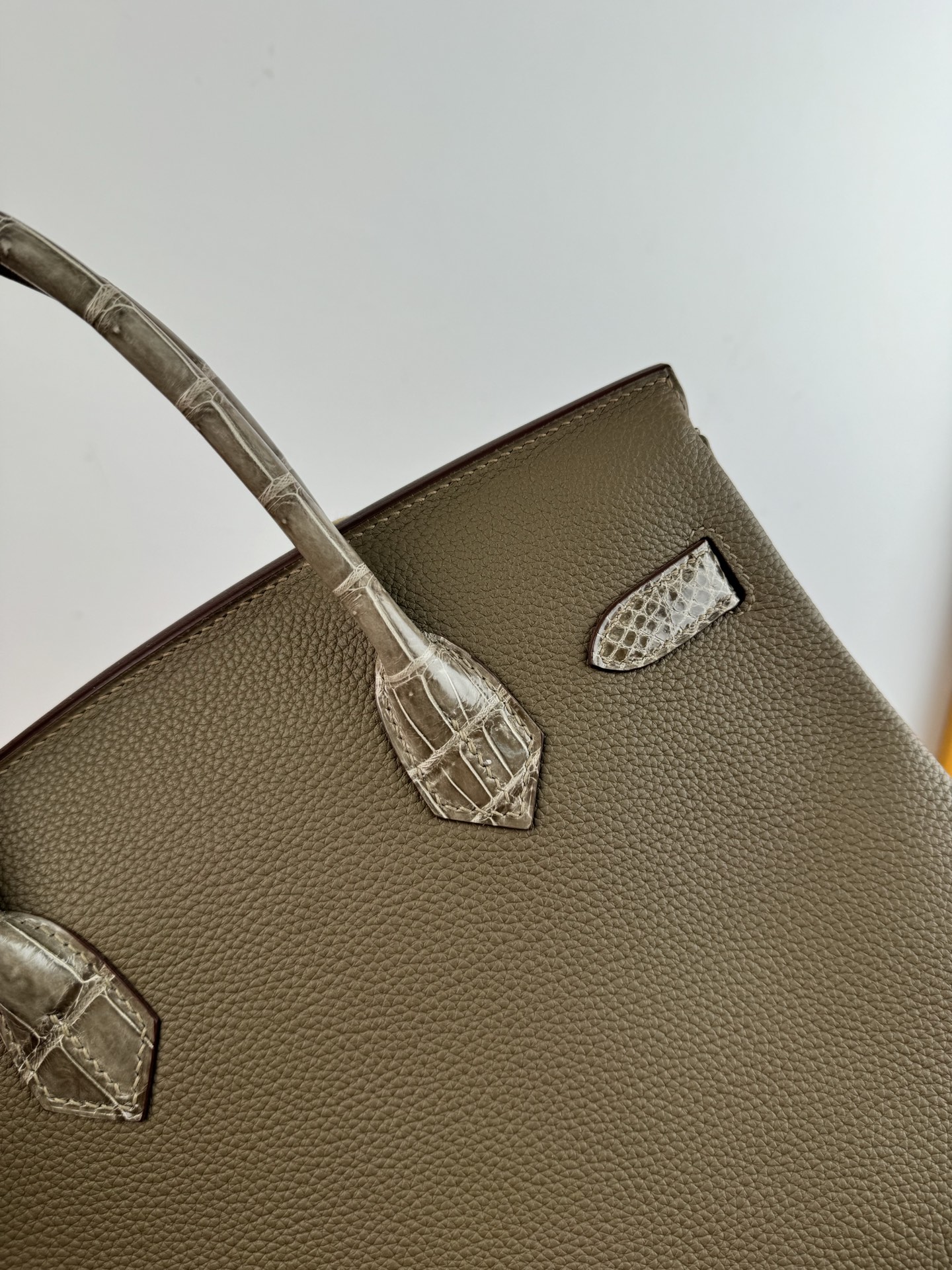 Birkin 30cm Togo Leather and Crocodile Top Handle Satchel Handbag 6 i1739691167627 2110 0 4
