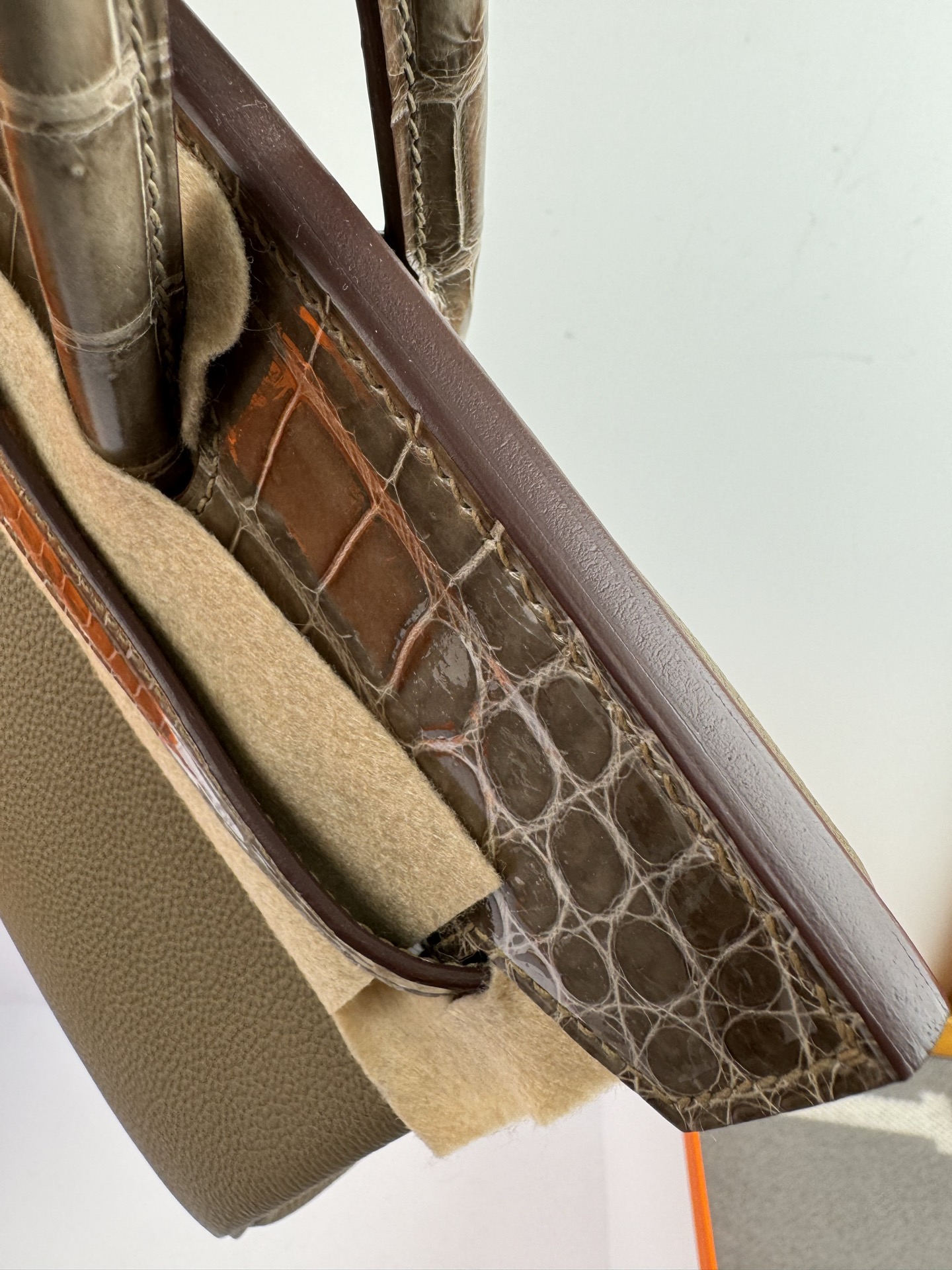 Birkin 30cm Togo Leather and Crocodile Top Handle Satchel Handbag 9 i1739691172105 8085 0 7