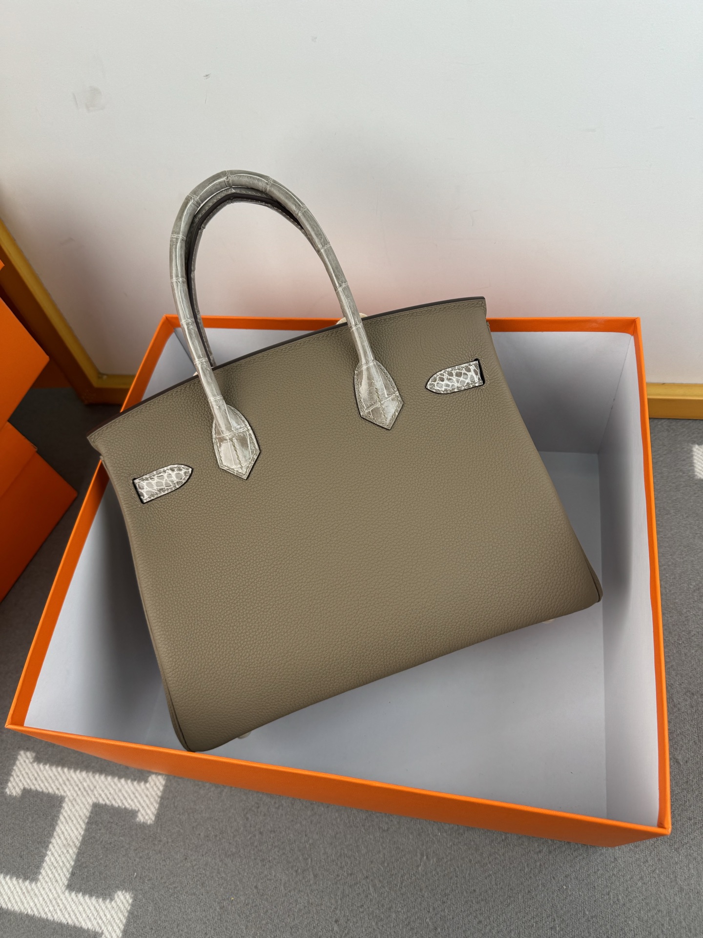 Birkin 30cm Touch Togo Leather with Crocodile Top Handle Bag 2 i1739692638082 1928 0 1