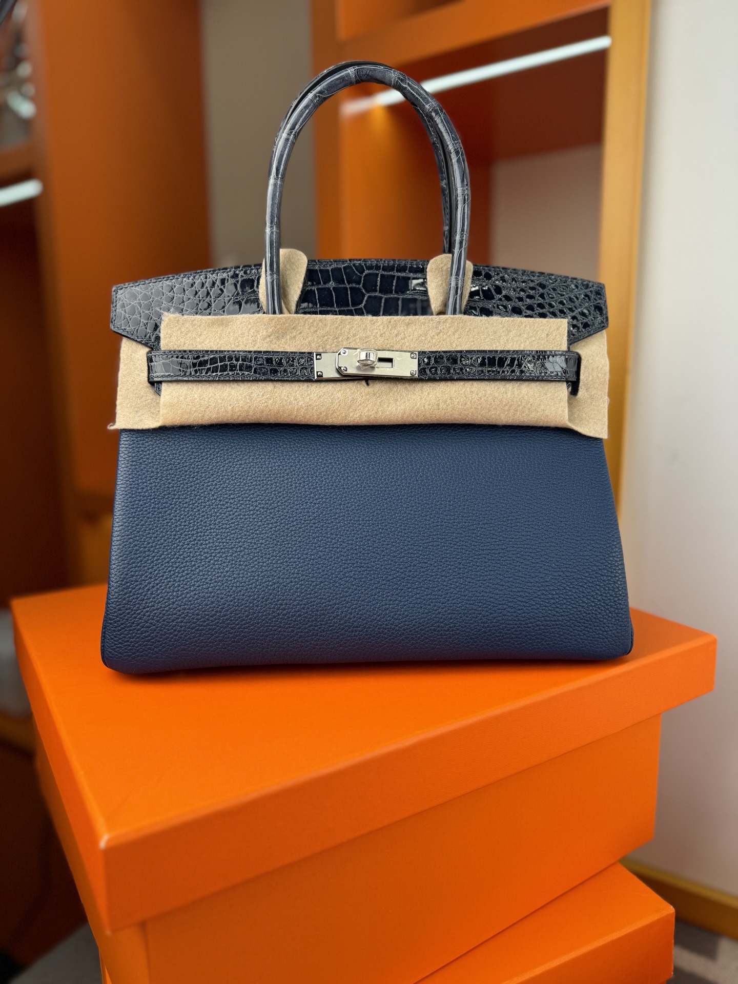 Birkin 30cm Touch Gem Blue Togo Leather & Crocodile Silver Hardware Bag 4 i1739696244987 2442 0 2