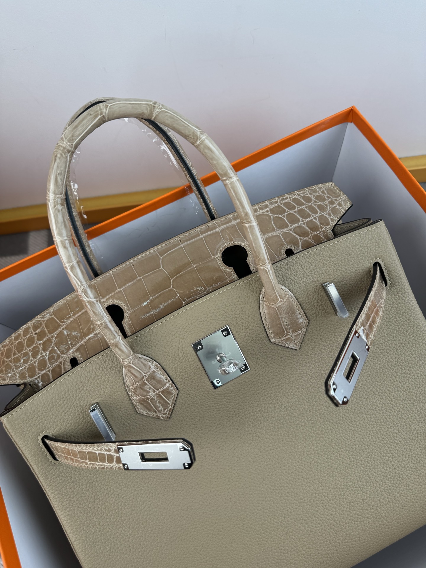Birkin 30cm Touch Togo Leather with Glossy Crocodile - Pigeon Grey, Silver Hardware 10 i1739700193552 2042 0 8