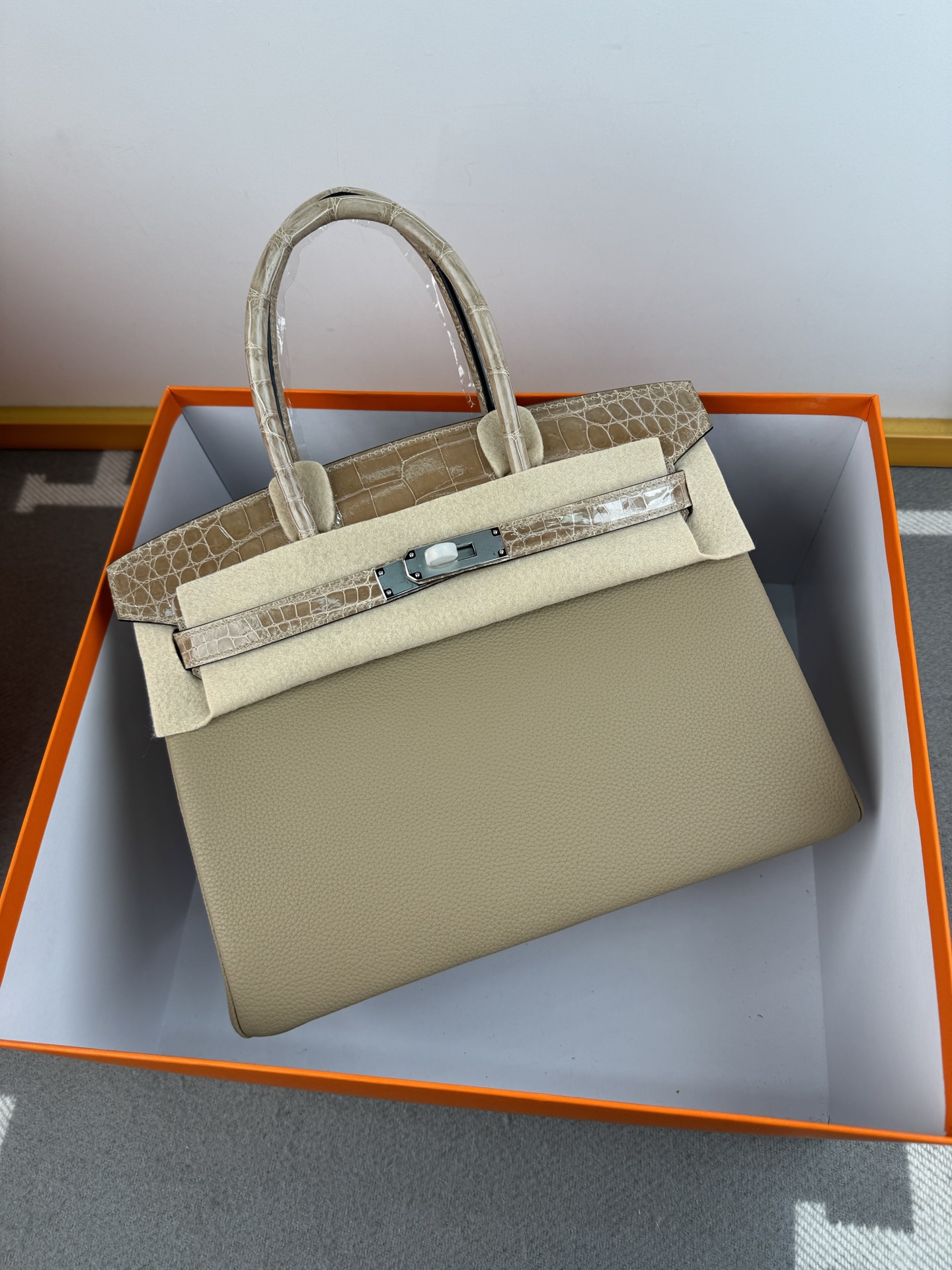 Birkin 30cm Pink Togo Leather and Crocodile Top Handle Bag 9 i1739700194860 3225 0 1