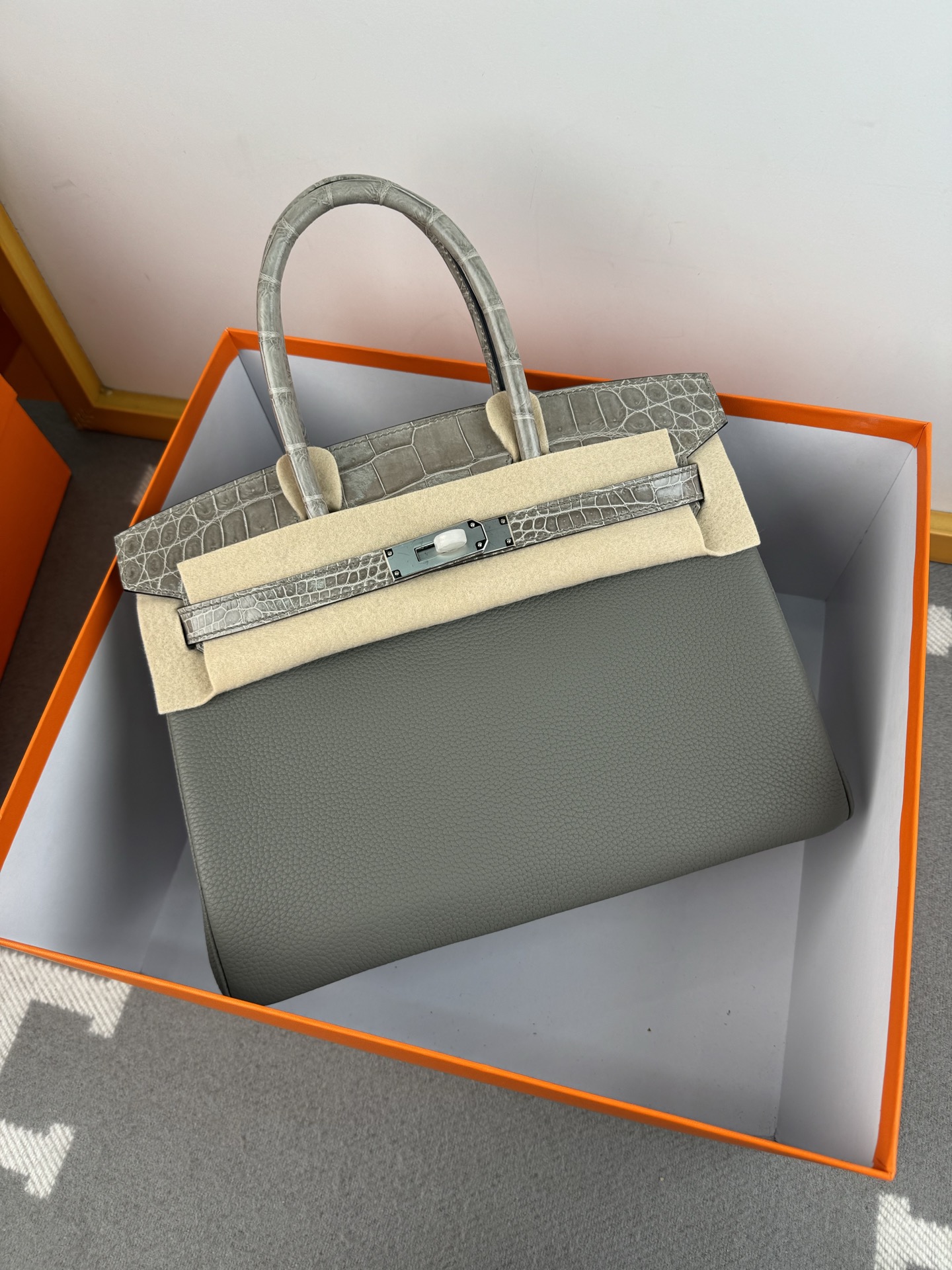 Birkin 30cm Pink Togo Leather and Crocodile Top Handle Bag with Gold Hardware 3 i1739781876362 8117 0 1