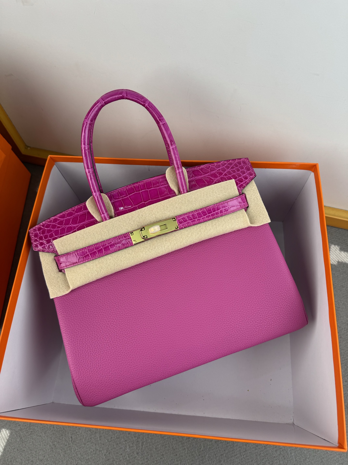 Birkin 30cm Pink Togo Leather and Crocodile Top Handle Bag with Gold Hardware 6 i1739785162708 5739 0 1