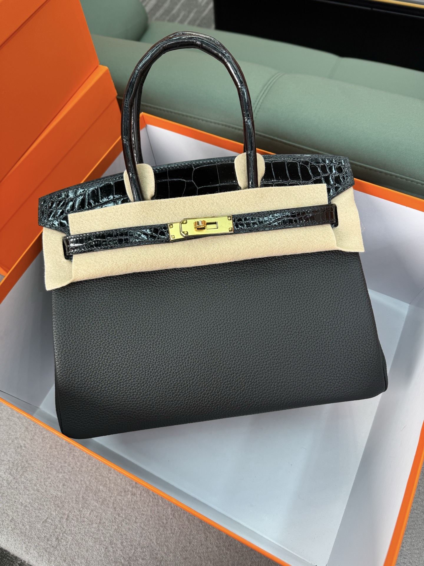 Birkin 30cm Touch Togo Leather and Alligator Skin Handbag with Gold Hardware 8 i1740468563616 7657 0 0