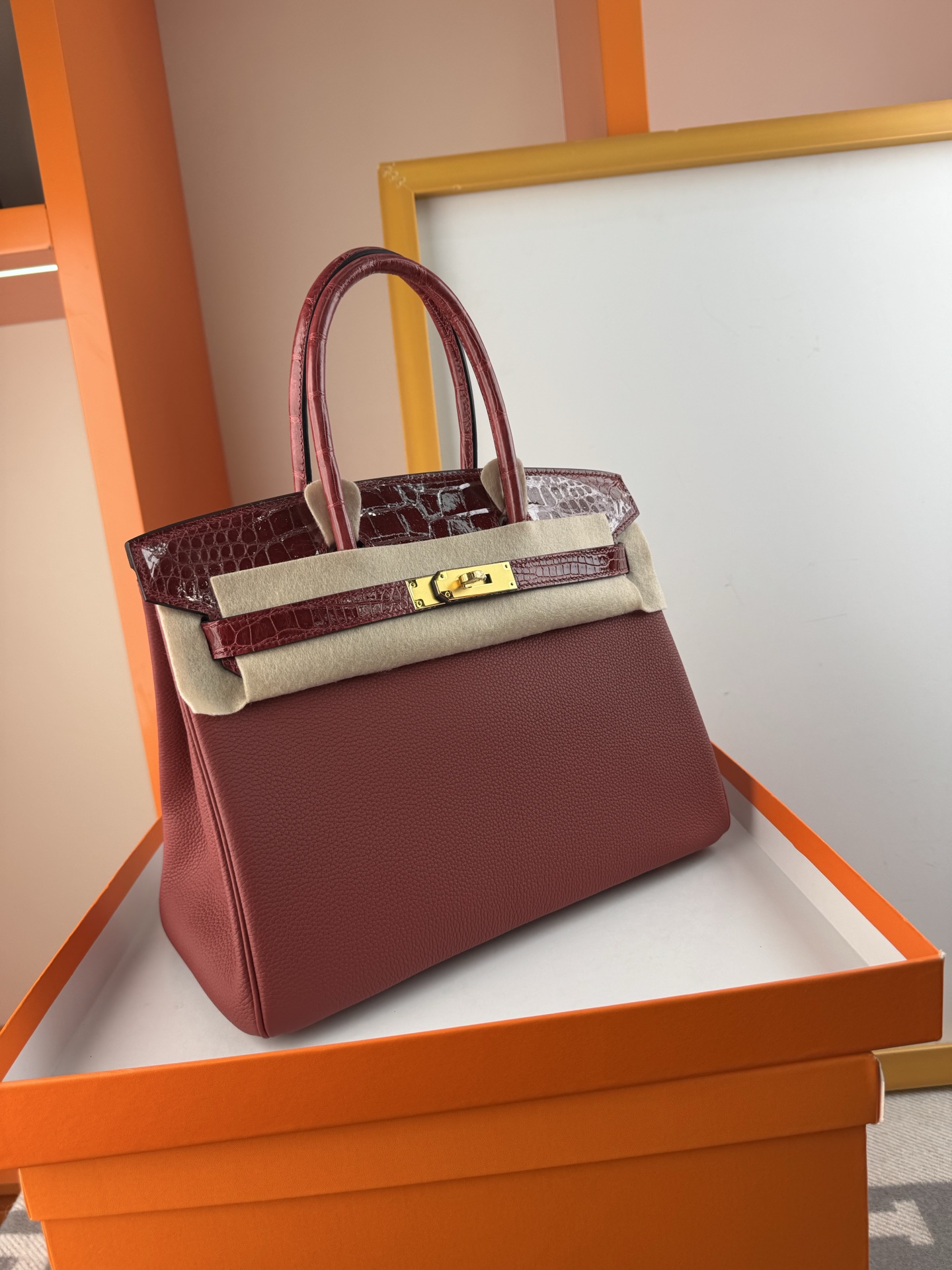Birkin 30cm Touch Burgundy Togo Leather and Crocodile with Gold Hardware 4 i1747901975098 7603 0 2