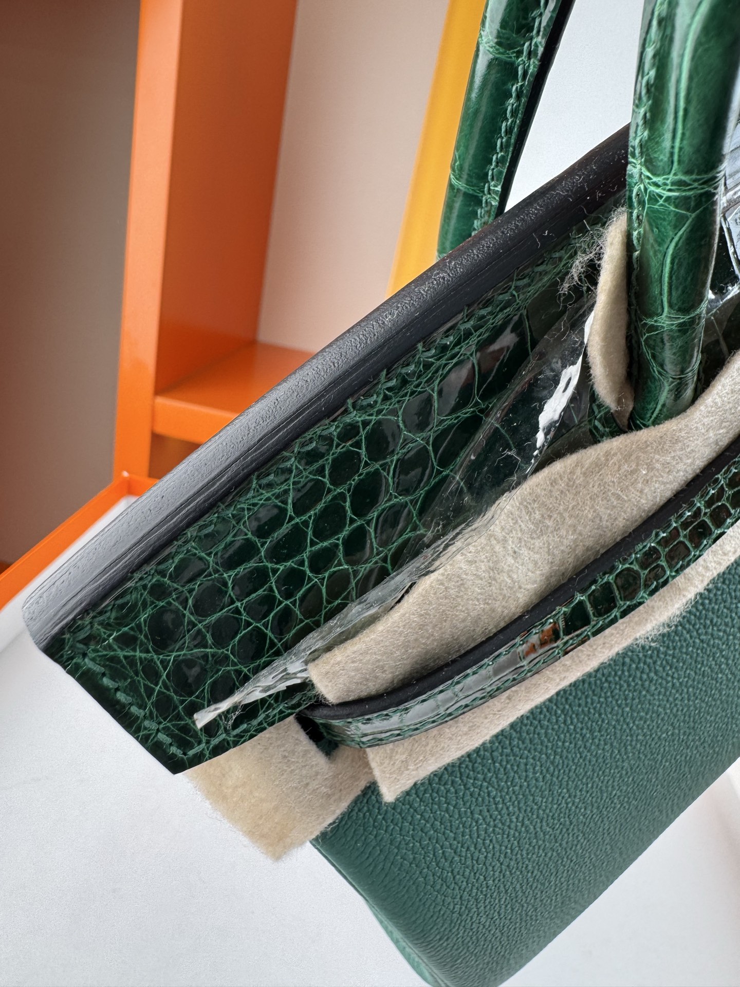 Birkin 25cm Emerald Green Togo Leather and Alligator Handbag with Silver Hardware 4 i1747994954680 137 0 3