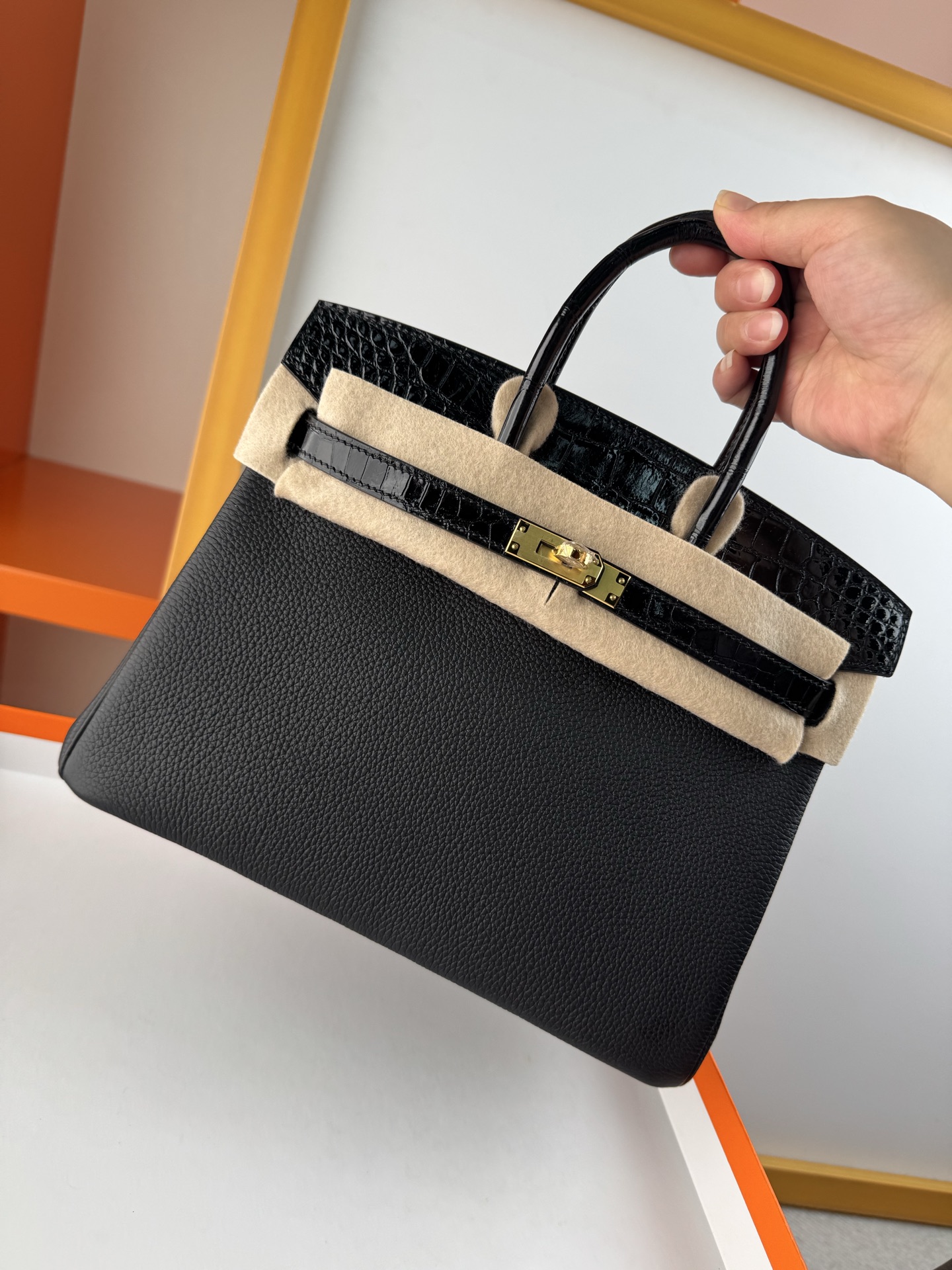 Birkin 25cm Black Togo Leather and Crocodile Top Handle Gold Hardware Bag 8 i1747995207996 5990 0 6
