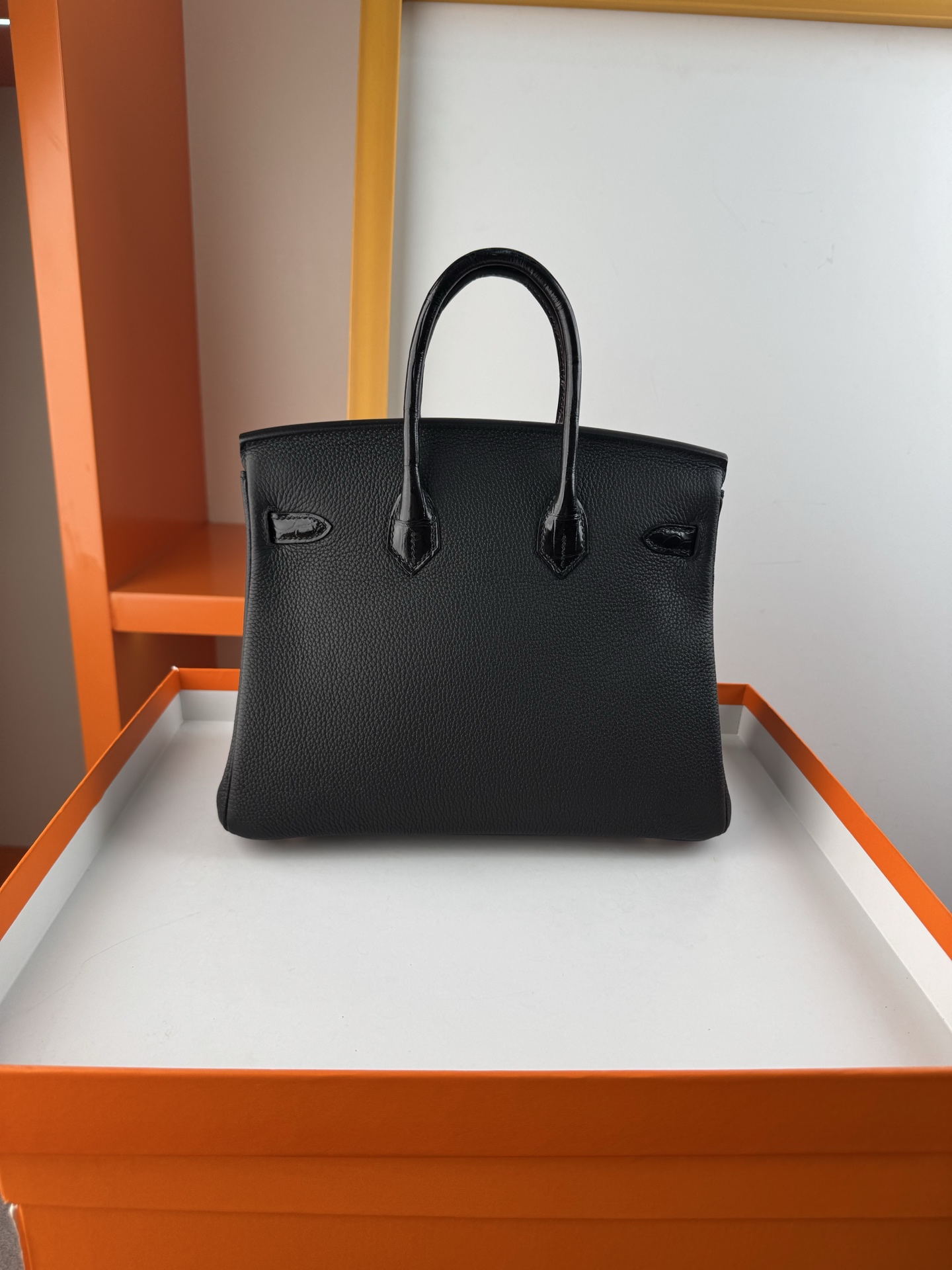 Birkin 25cm Black Togo Leather and Crocodile Top Handle Gold Hardware Bag 3 i1747995227773 5395 0 1
