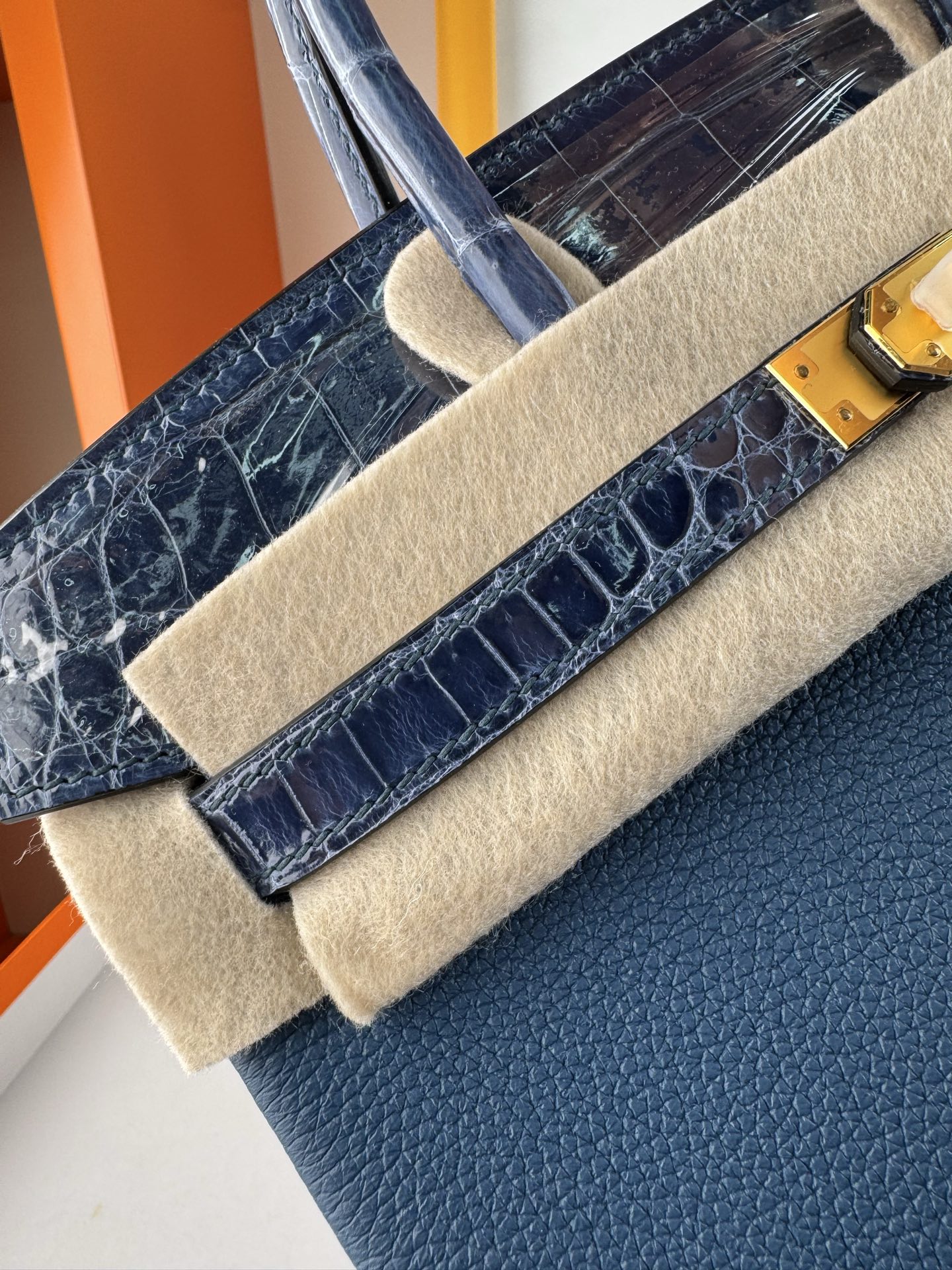 Birkin 25cm Touch Togo Leather & Crocodile Handbag - Sapphire Blue with Gold Hardware 5 i1748079376285 3575 0 4