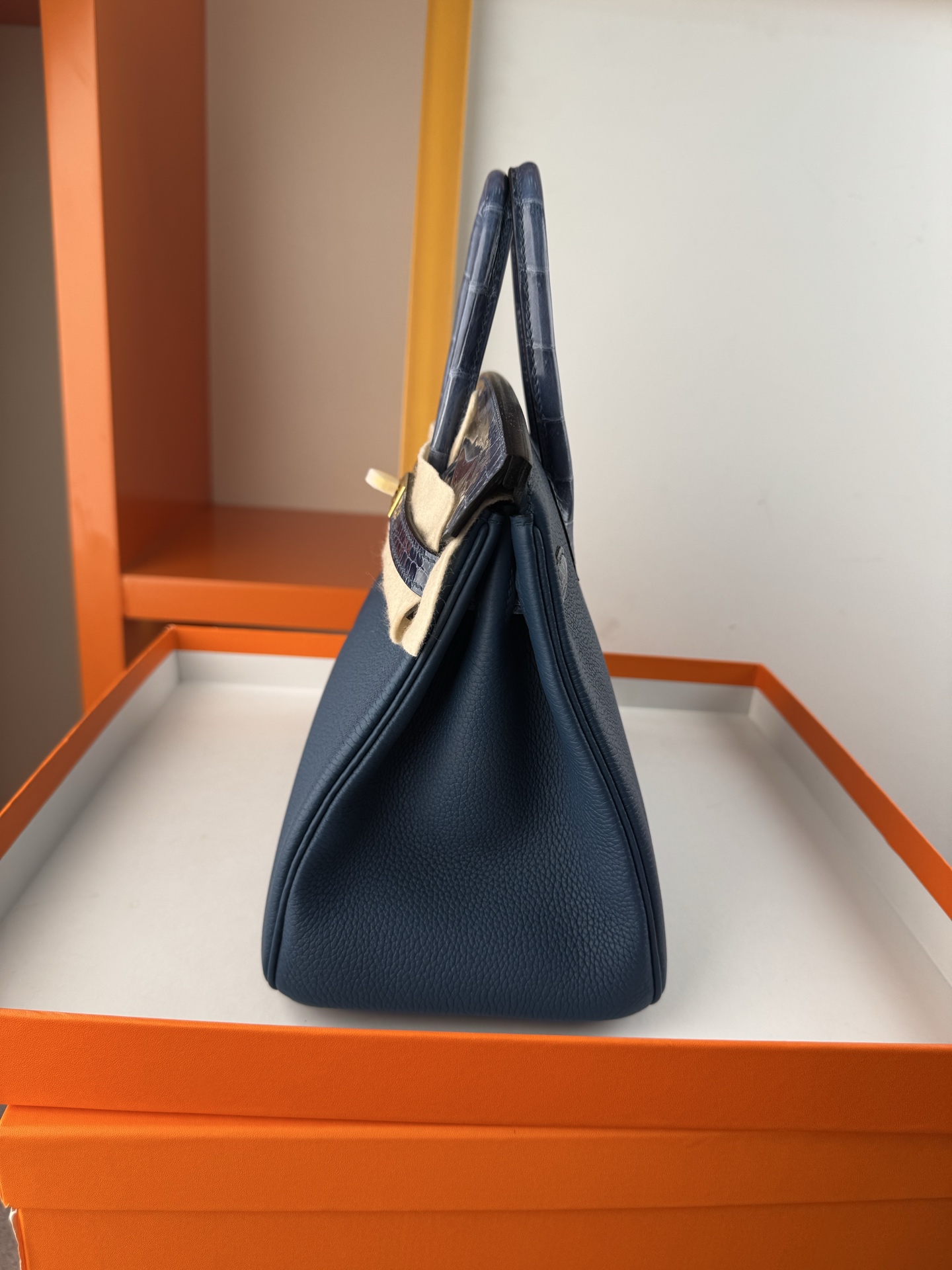 Birkin 25cm Touch Togo Leather & Crocodile Handbag - Sapphire Blue with Gold Hardware 6 i1748079376290 6393 0 5