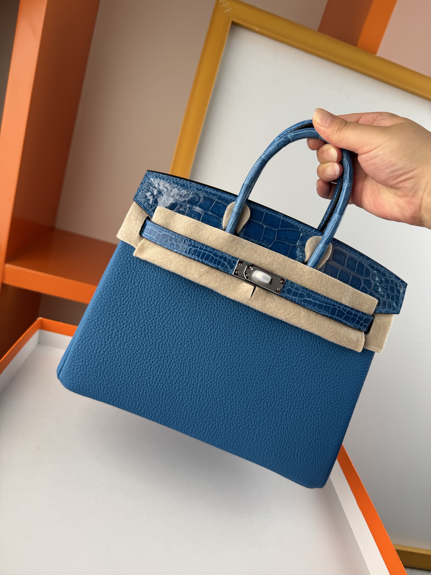 Hermès Birkin 25 Touch Paradise Blue Togo Leather & Alligator Handbag 6 i1748102698553 8441 0 5