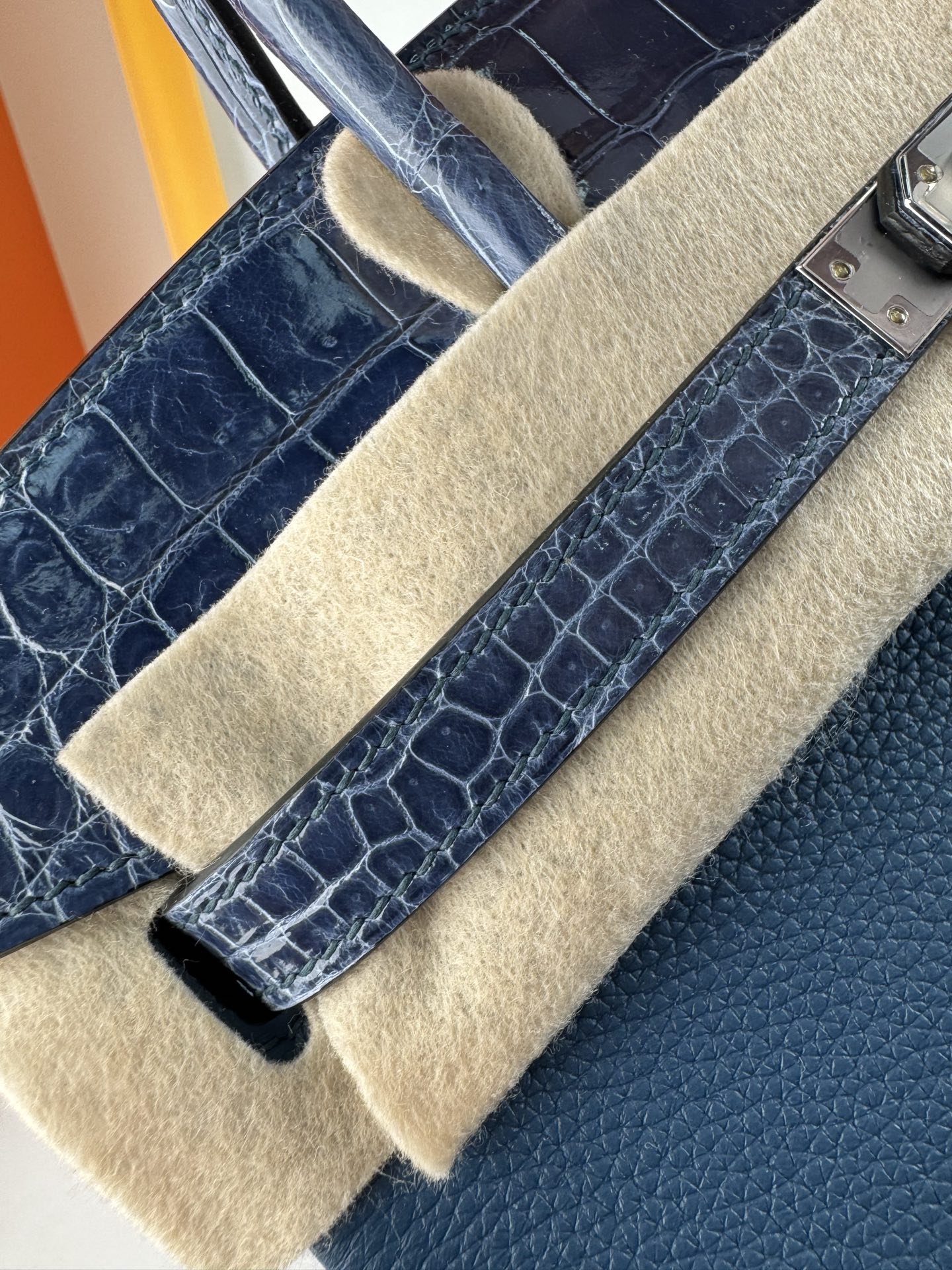 Hermès Birkin 25 Touch: Togo Leather & Shiny Alligator – Sapphire Blue, Silver Hardware 7 i1748232930476 1135 0 5