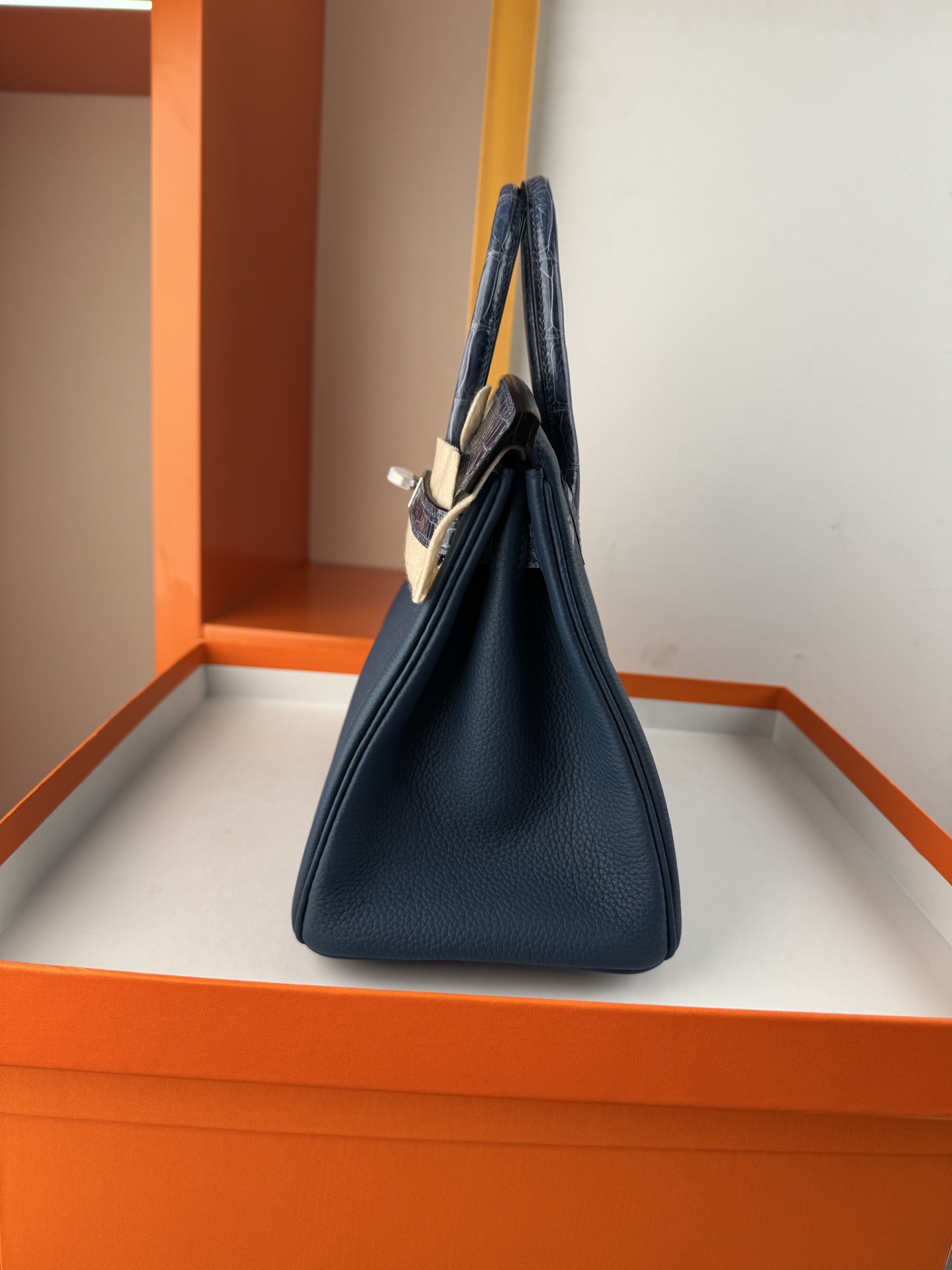 Hermès Birkin 25 Touch: Togo Leather & Shiny Alligator – Sapphire Blue, Silver Hardware 5 i1748232960499 923 0 3