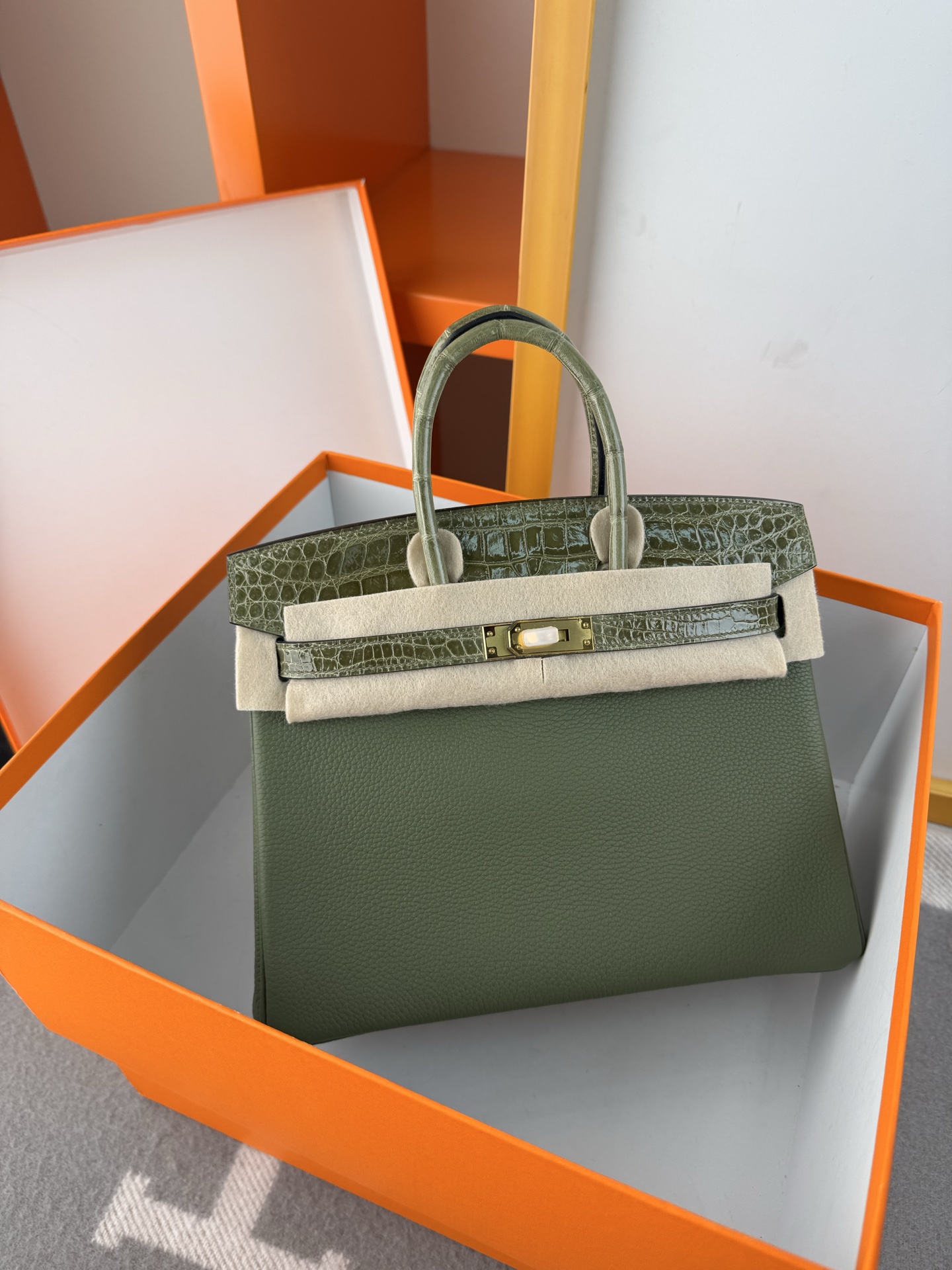Birkin 25cm Olive Green Togo Leather with Crocodile Trim Gold Hardware 8 i1748233344658 292 0 6