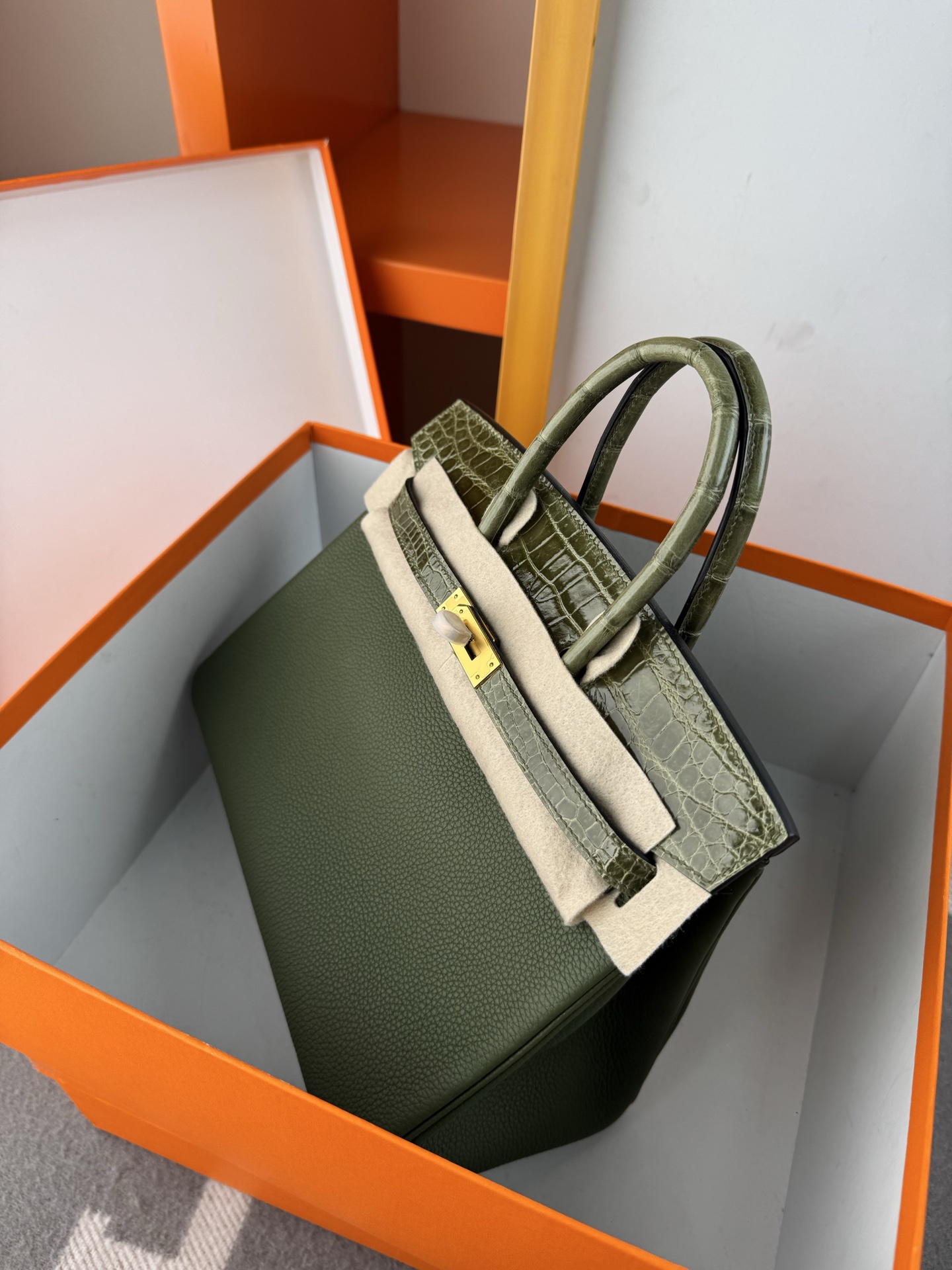 Birkin 25cm Olive Green Togo Leather with Crocodile Trim Gold Hardware 10 i1748233345564 3672 0 8