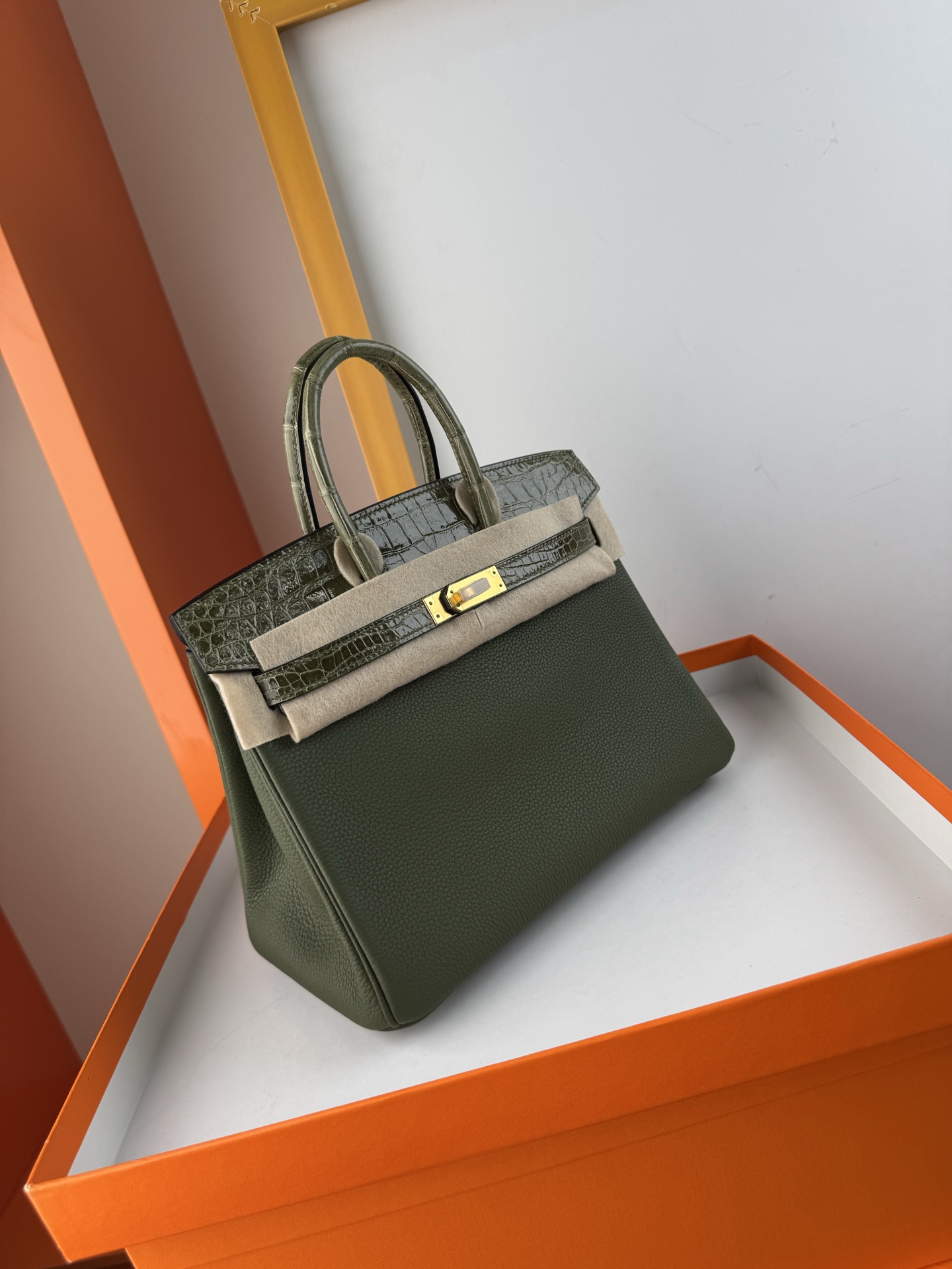 Birkin 25cm Olive Green Togo Leather with Crocodile Trim Gold Hardware 4 i1748233361946 7786 0 2