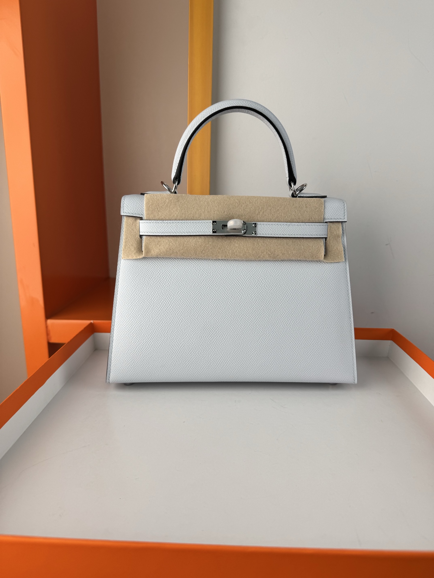 NO:698001,Spot KL25 haze blue French haas imported esom original leather Kelly 25 full hand sewing wax thread all steel hardware lining original goatskin, Hermes, hermes, sheepskin, Hermes,19860909现货KL25 雾霾蓝 法国haas进口esom原厂皮凯莉25 全手缝蜡线 全钢五金 内里原版山羊皮,爱马仕,hermes,sheepskin,Hermes,,Bag