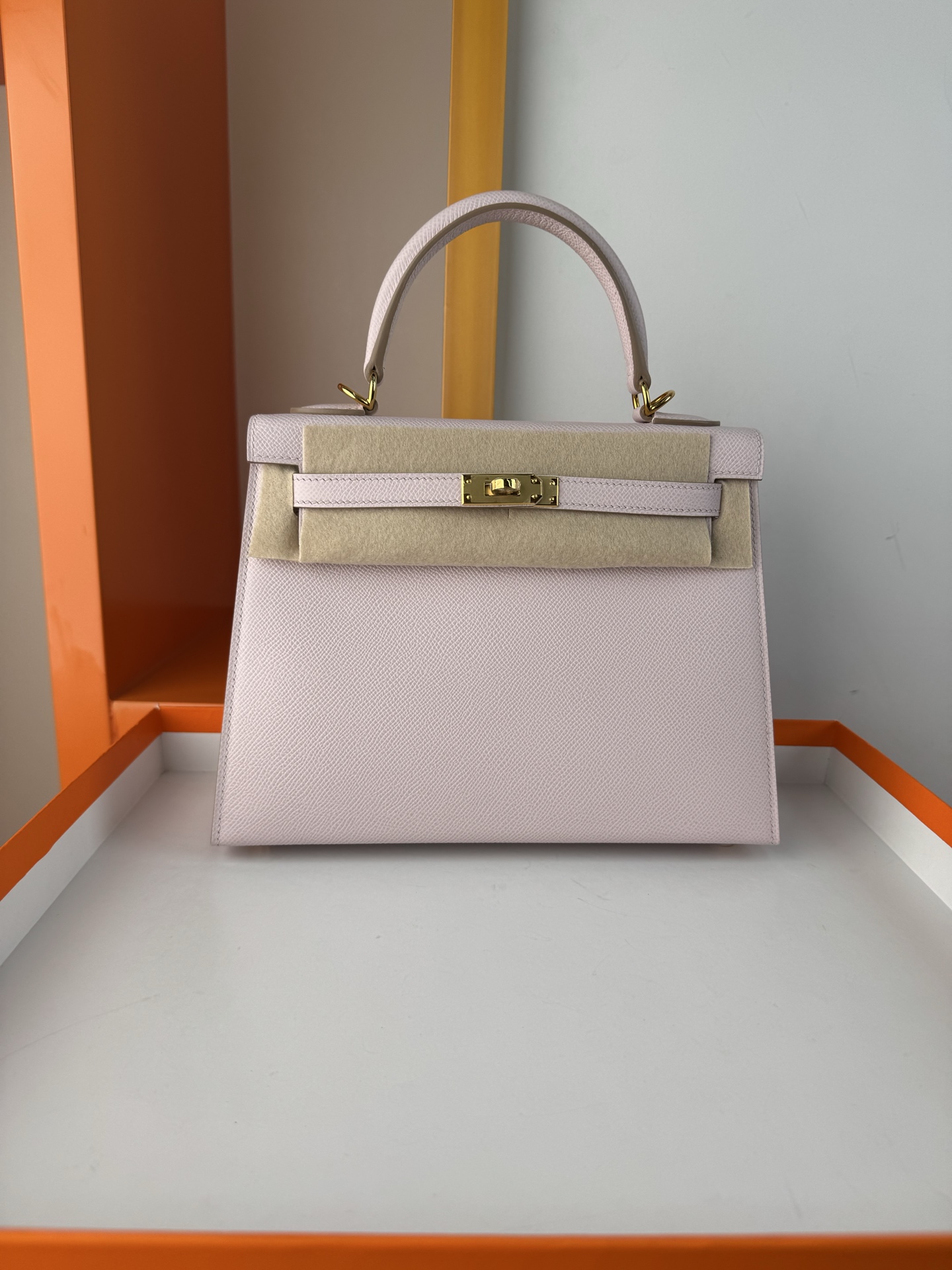 NO:698004,In stock KL25 dreamy pink and purple French Haas imported esom original leather Kelly 25 full hand-stitched wax thread all-steel hardware original goatskin lining, Hermes, hermes, sheepskin, Hermes,19860909现货KL25 梦幻粉紫 法国haas进口esom原厂皮凯莉25 全手缝蜡线 全钢五金 内里原版山羊皮,爱马仕,hermes,sheepskin,Hermes,,Bag