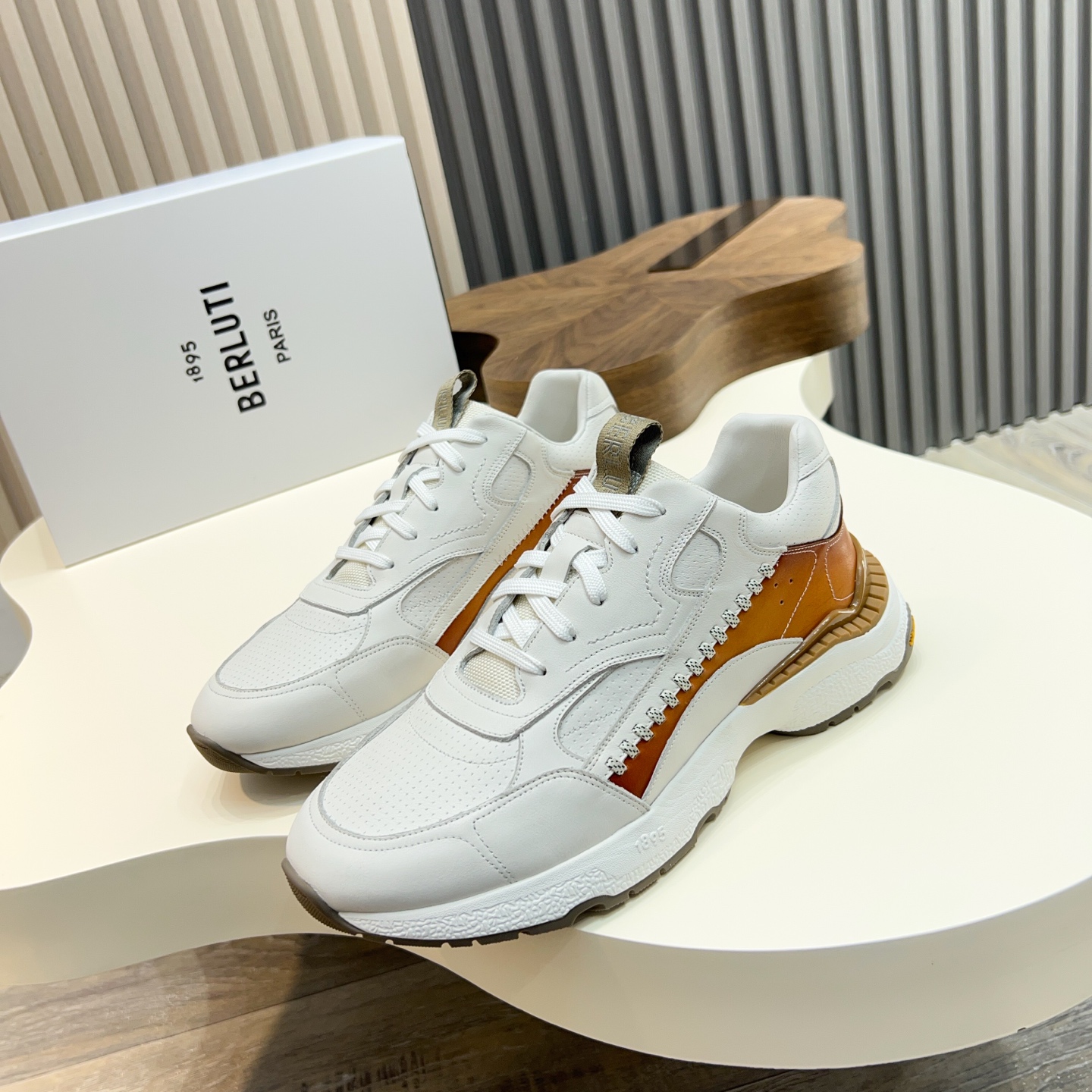 Berluti Men's White Leather Sneaker Italian Hand-Painted Shoe Size 39-44 1 Berluti Men's White Leather Sneaker Italian Hand-Painted Shoe Size 39-44