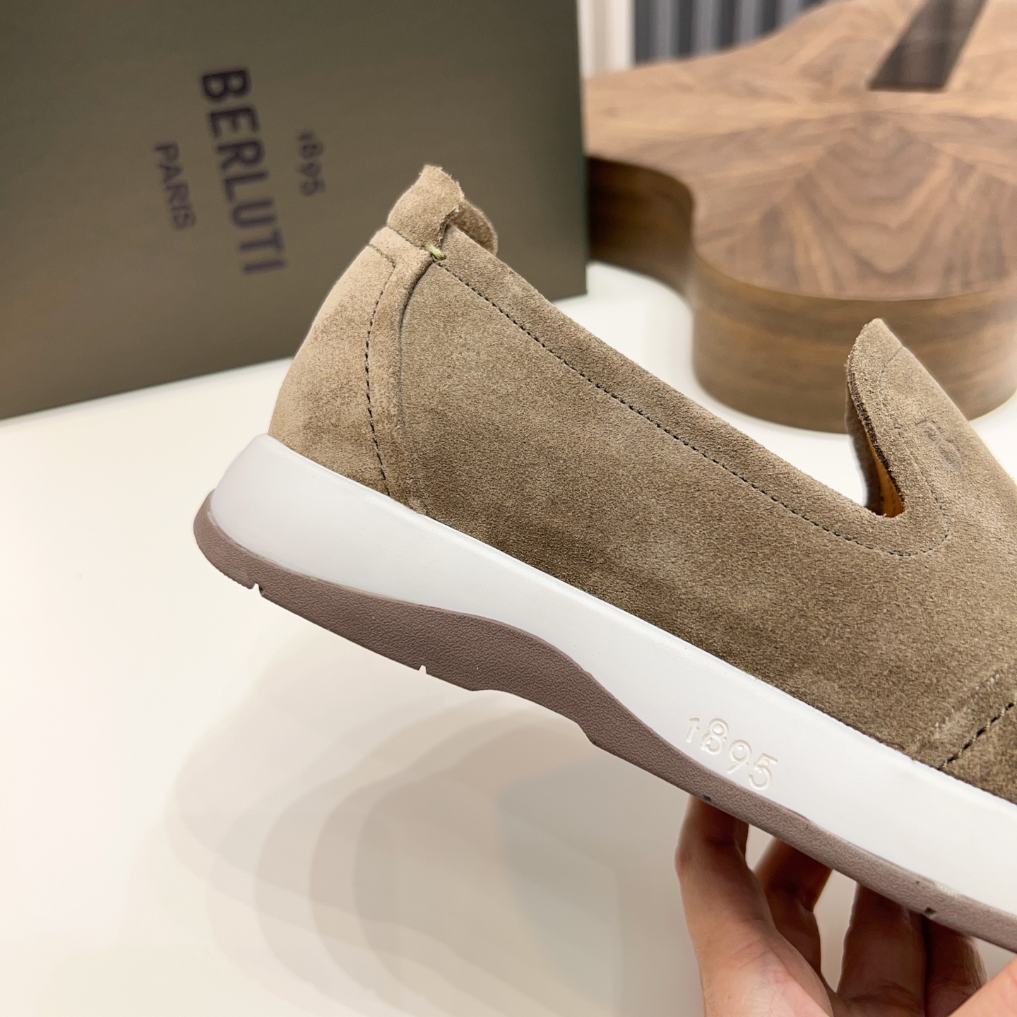 Berlut* Berlut* zapatos casuales de gama alta de un solo paso de los hombres, el último lanzamiento 